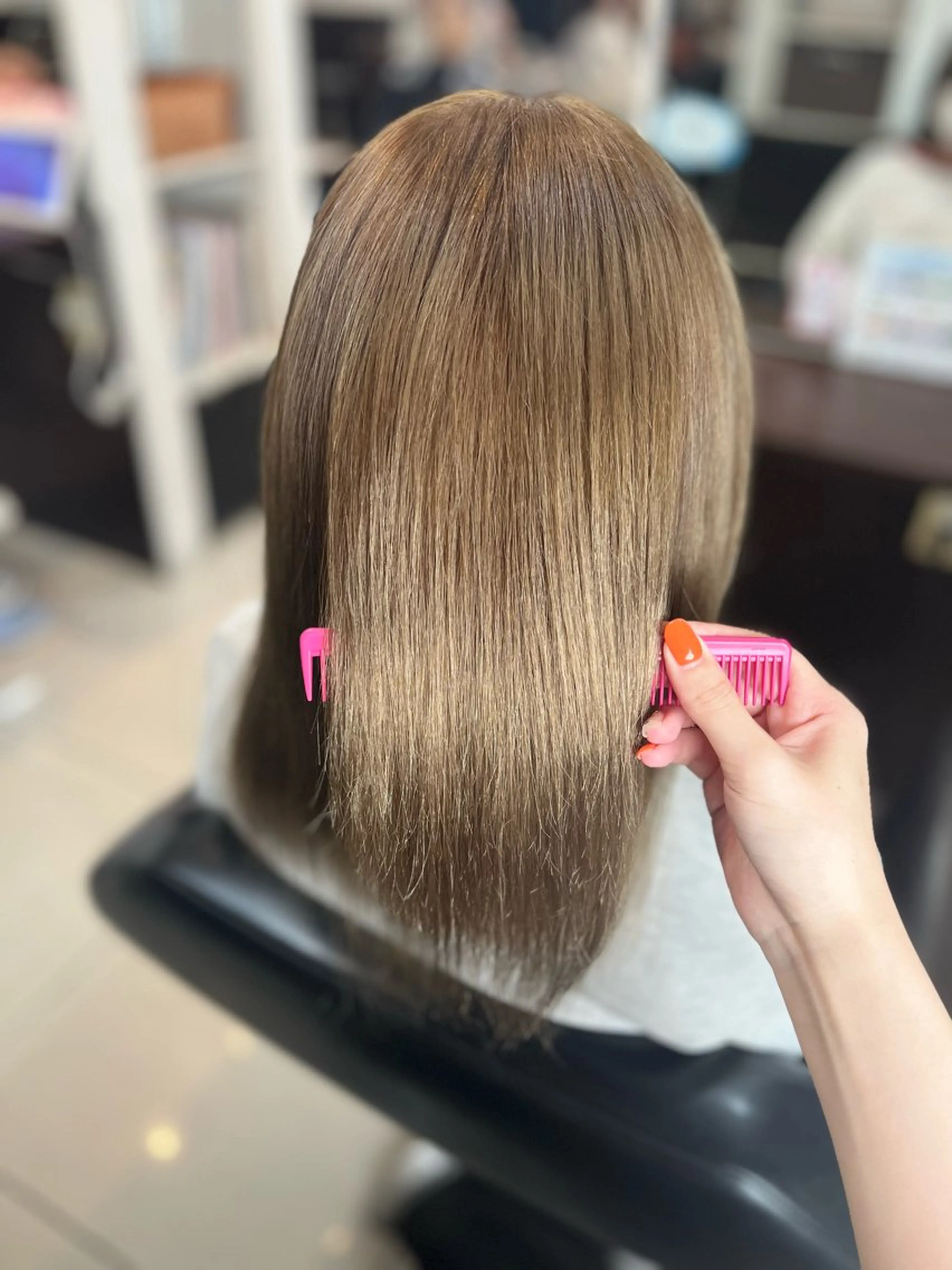 ミディアム カラー 🍒 SANA🍒のヘアスタイル