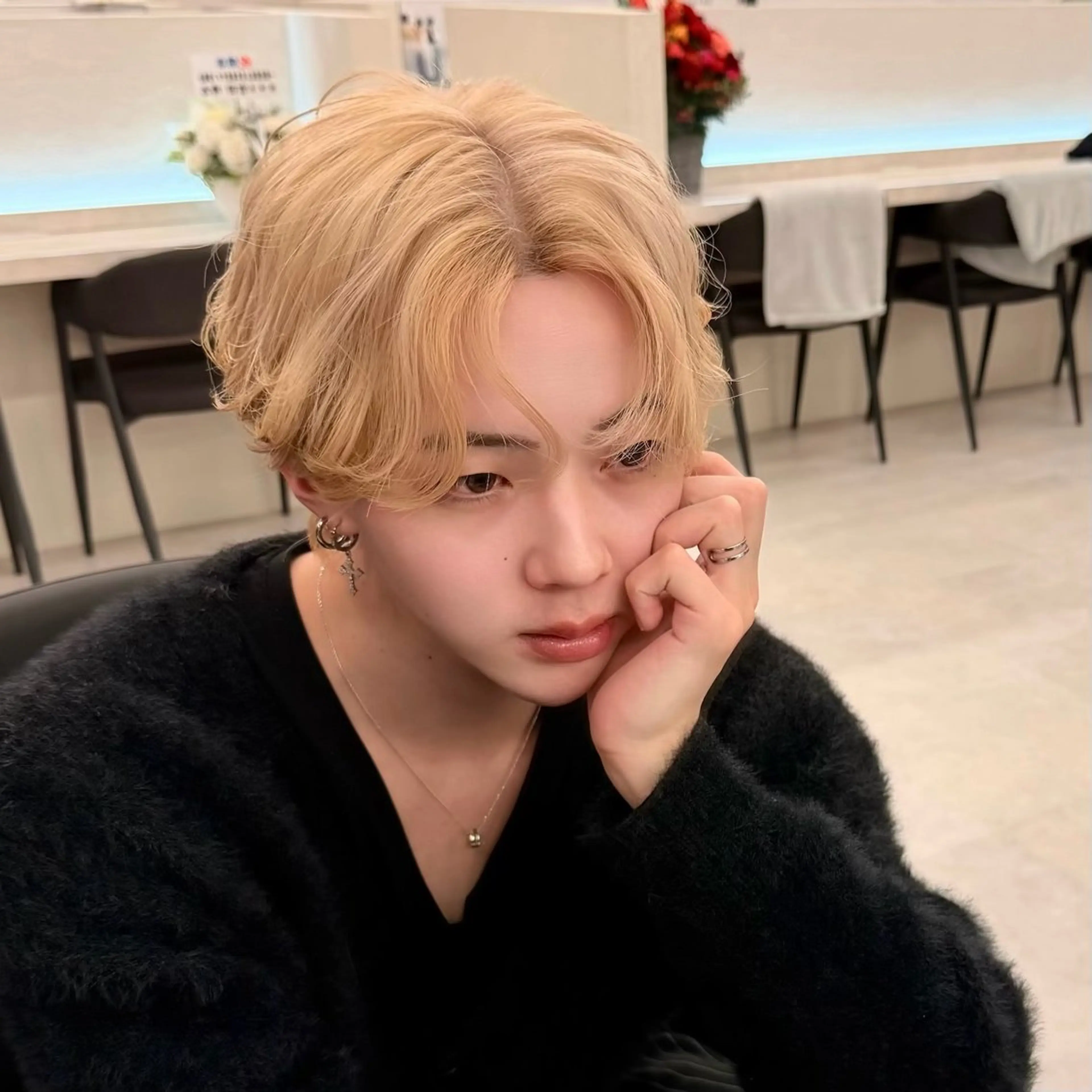 カラー メンズ メンズハイトーン メンズ韓国風 ハイトーンカラー 韓国メンズヘア☆ 韓国ヘアYUTOのヘアスタイル