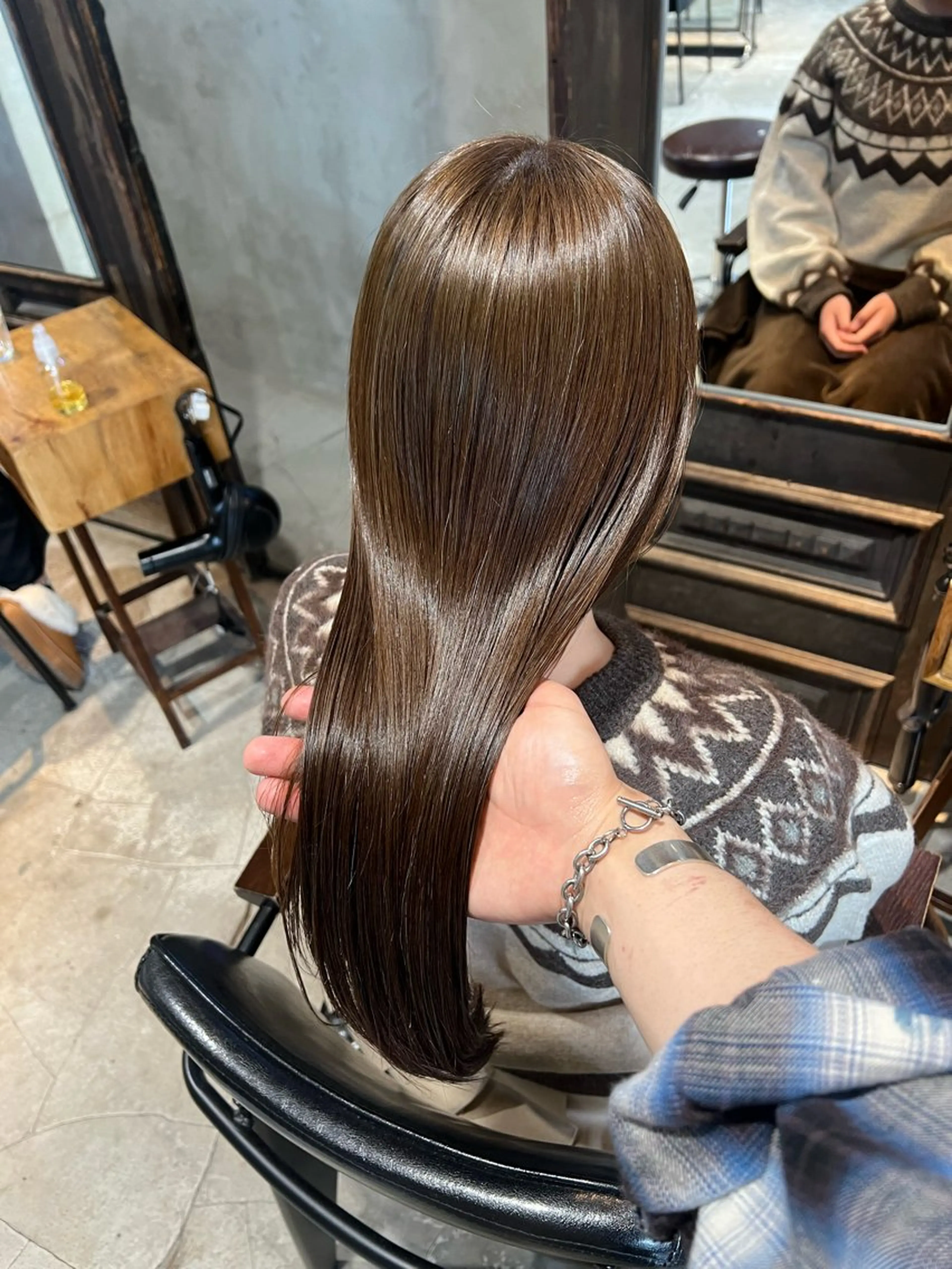 ロング カラー カット ヘアカラー トリートメント 赤みゼロ/透明感 カラー🌿KANTAのヘアスタイル