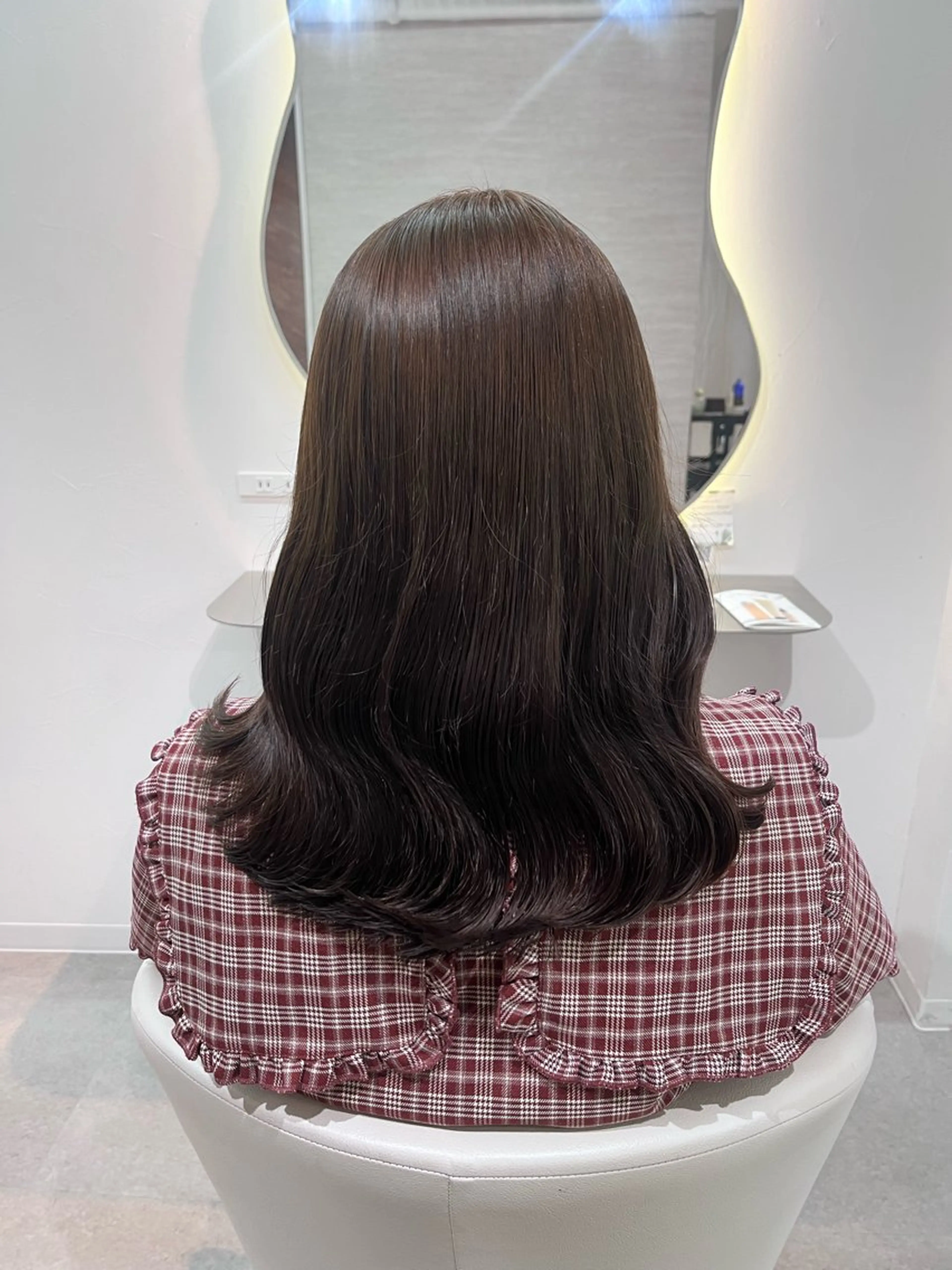 ミディアム 艶感ハイトーン/ 池袋/mei🩶のヘアスタイル