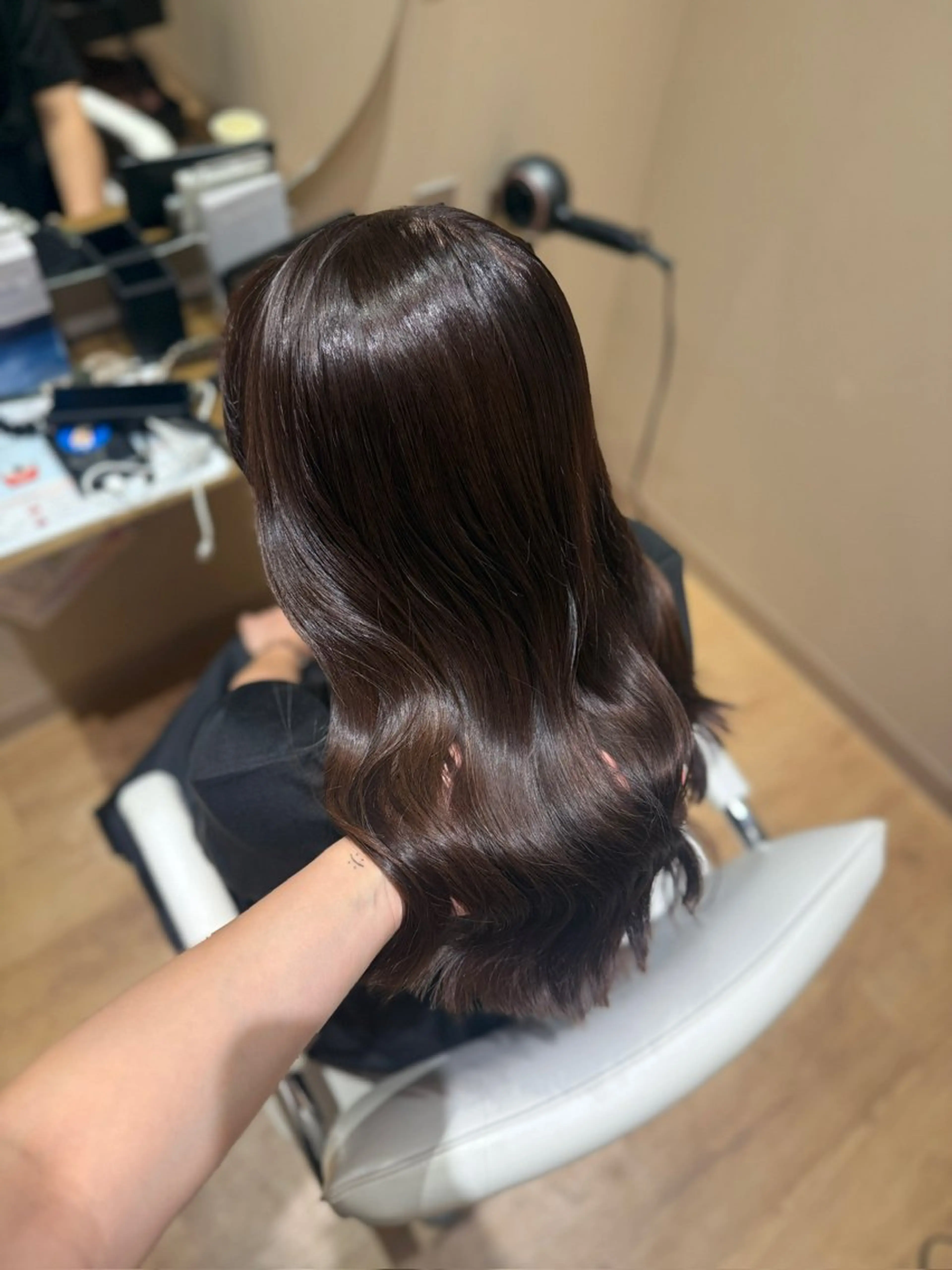 セミロング ヘアカラー トリートメント 岡嶋乃愛/layer cut🌈南船橋のヘアスタイル