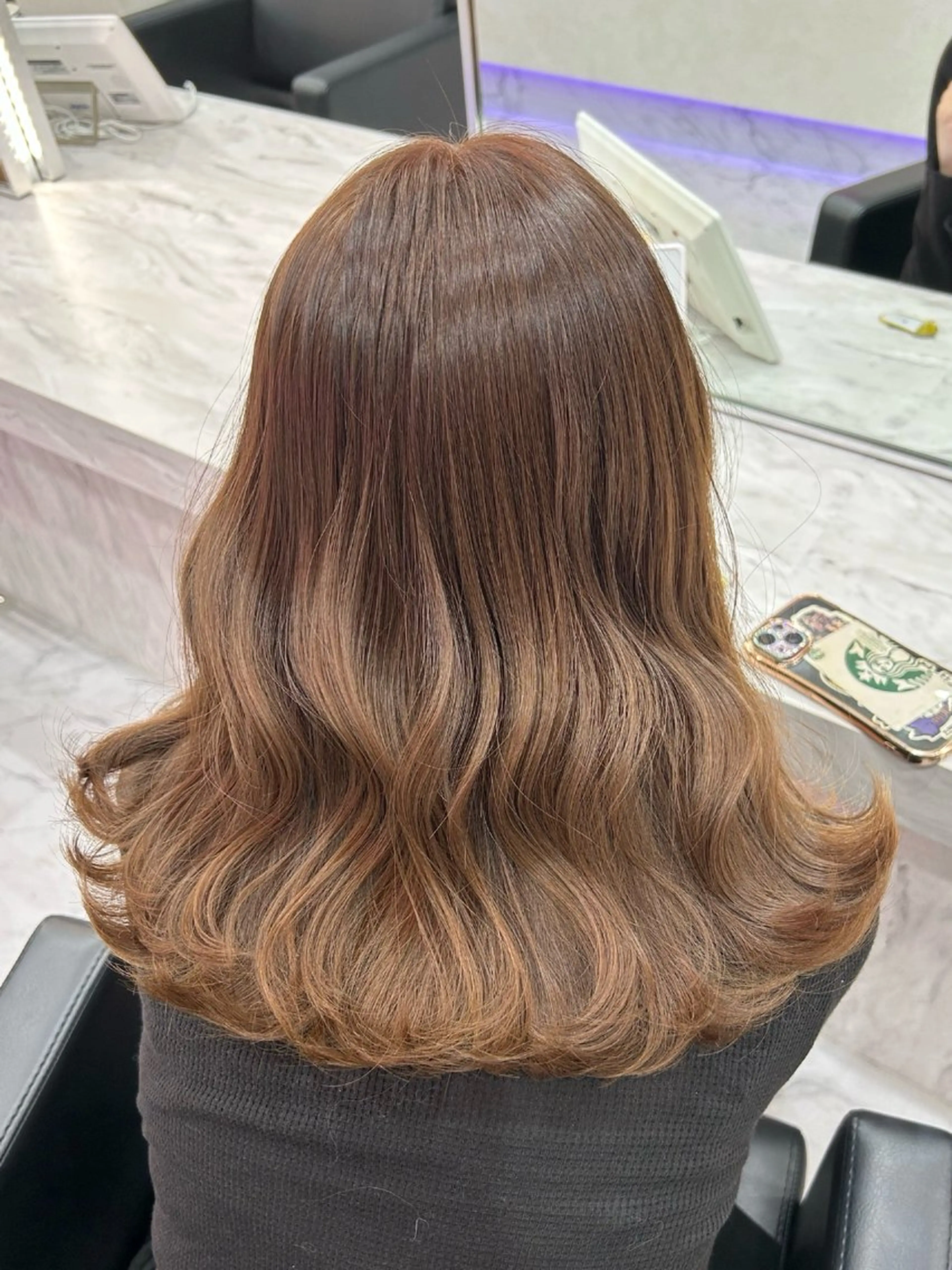 セミロング カラー カット ヘアカラー ハイトーン/韓国風 🤍Nacchi🐈のマツエク・マツパデザイン