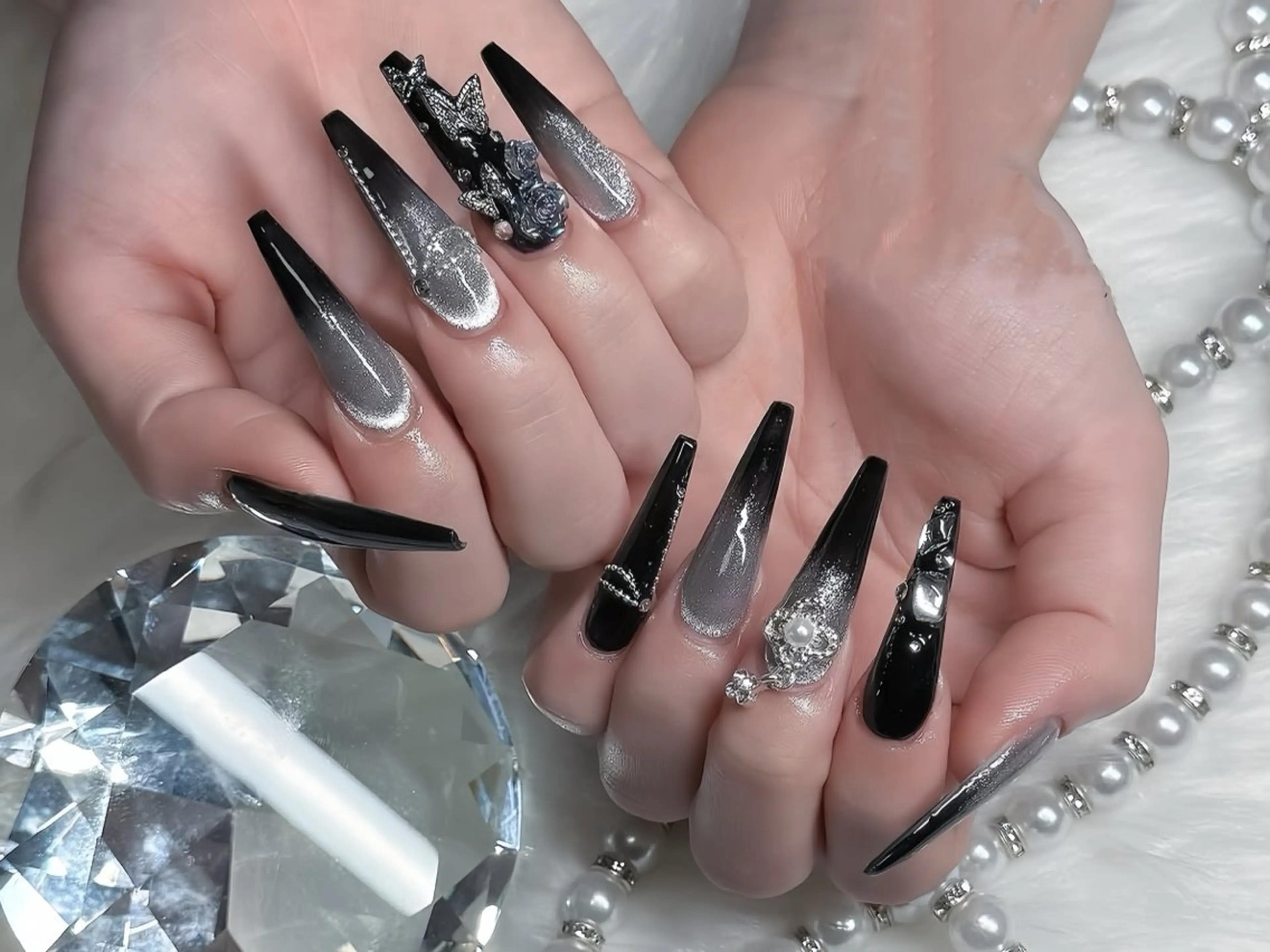 ネイル べっ甲ネイル チークネイル フラッシュネイル フラワーネイル フットネイル ハンドネイル Rin Nail Shinokuboのネイルデザイン