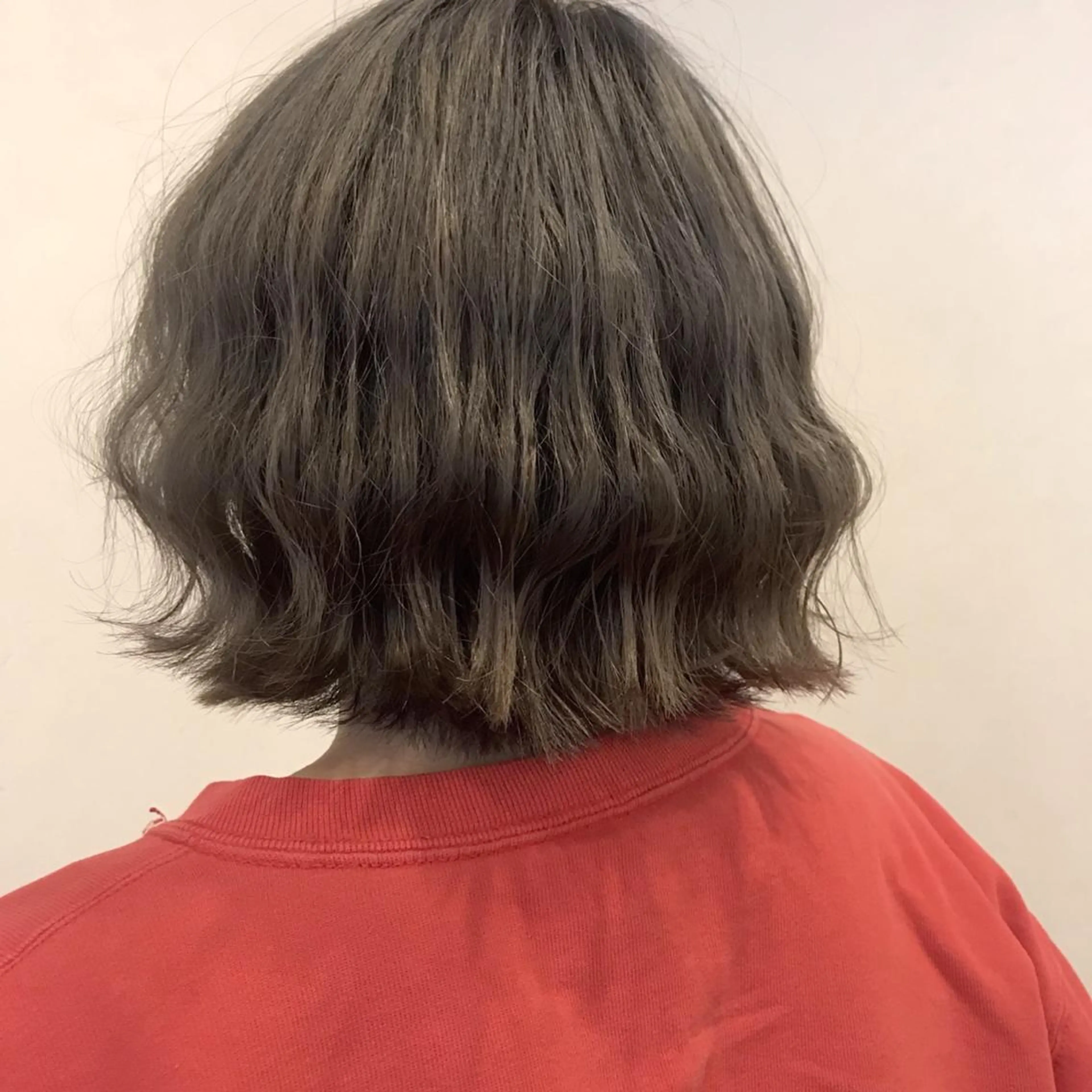 ミディアム カラー メンズ限定クーポン シェアサロン博多のヘアスタイル