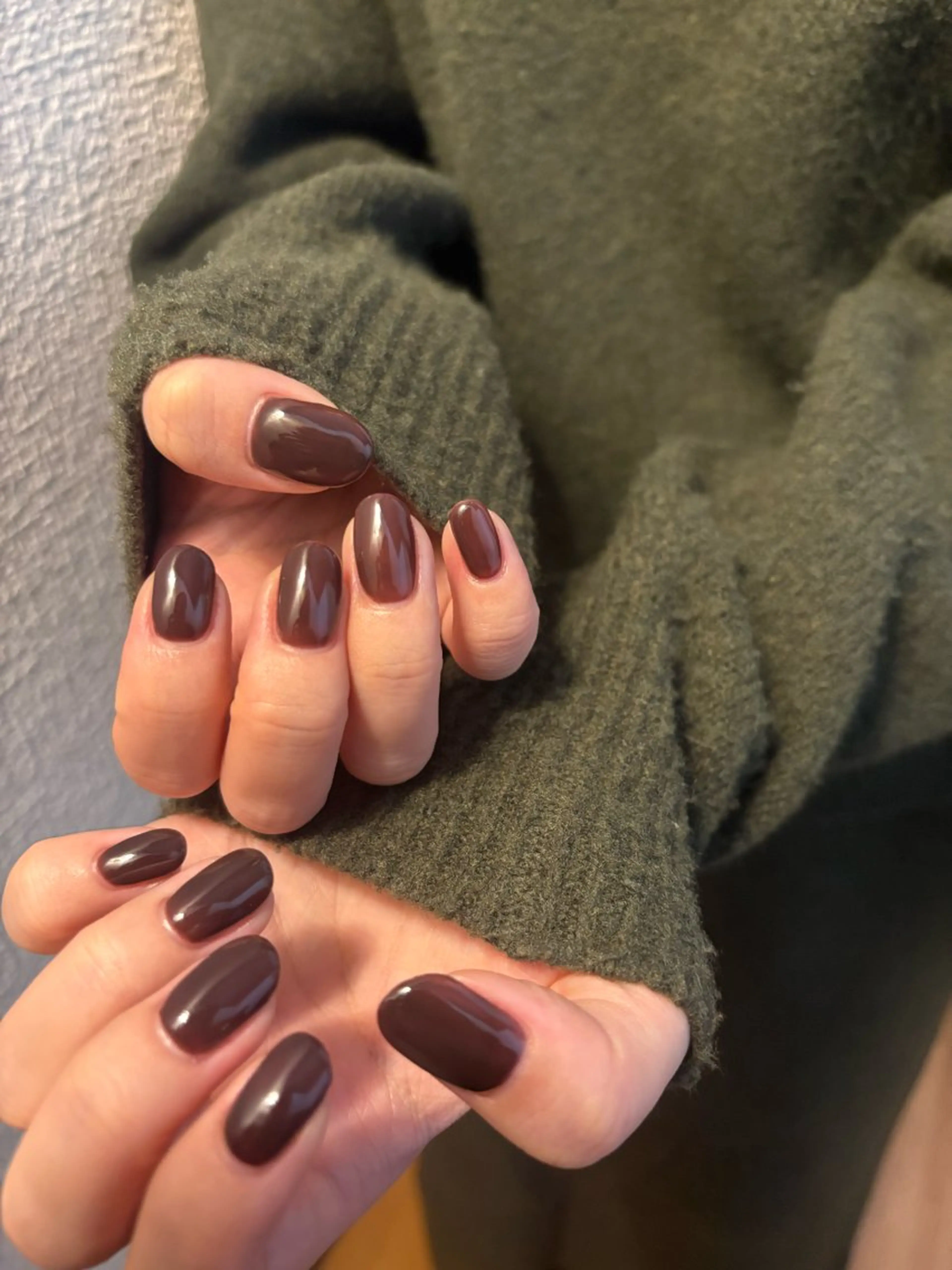 ネイル ワンカラーネイル glowé Runaのネイルデザイン