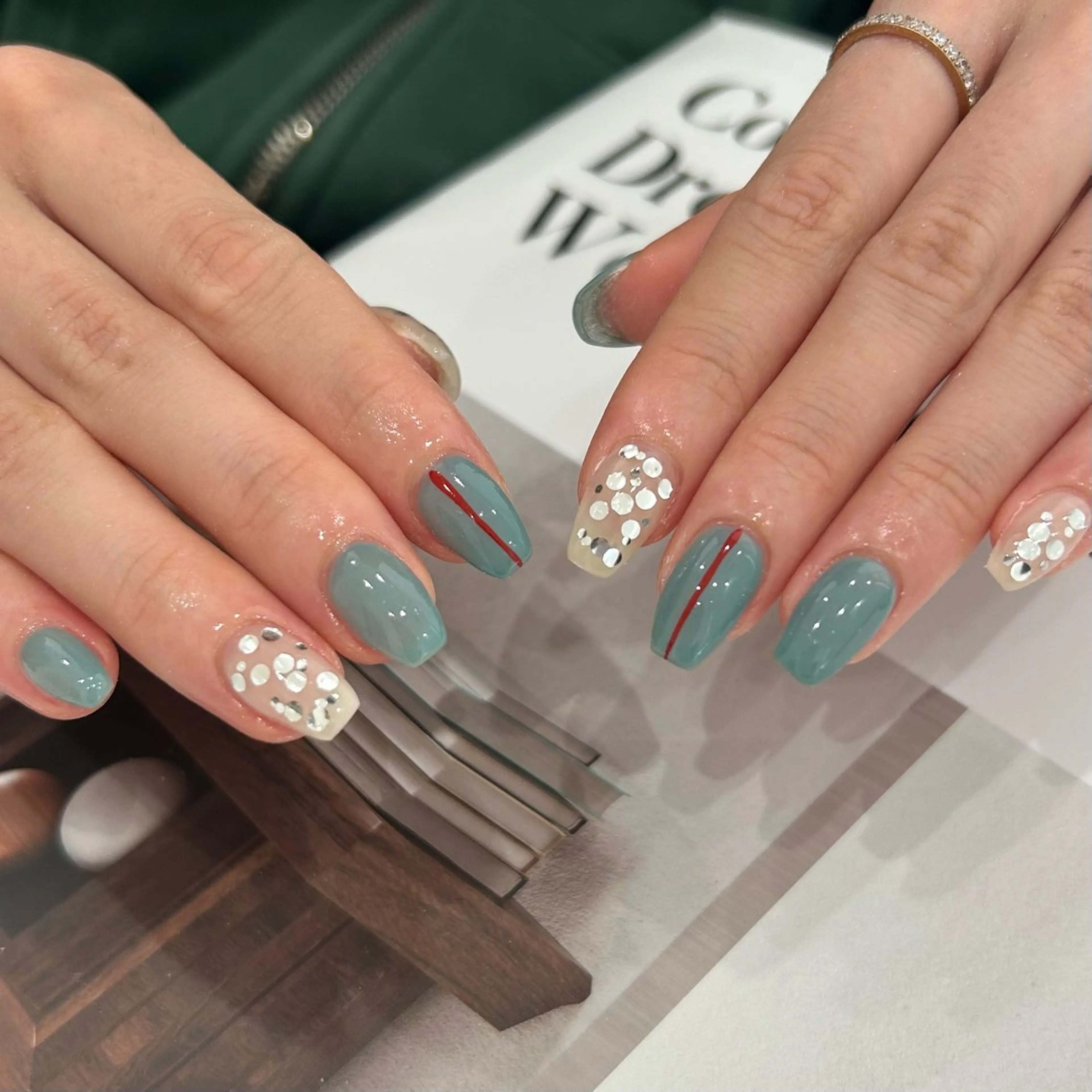 ネイル 持ち込み Allure 小山店 結咲(ゆいさ)のネイルデザイン