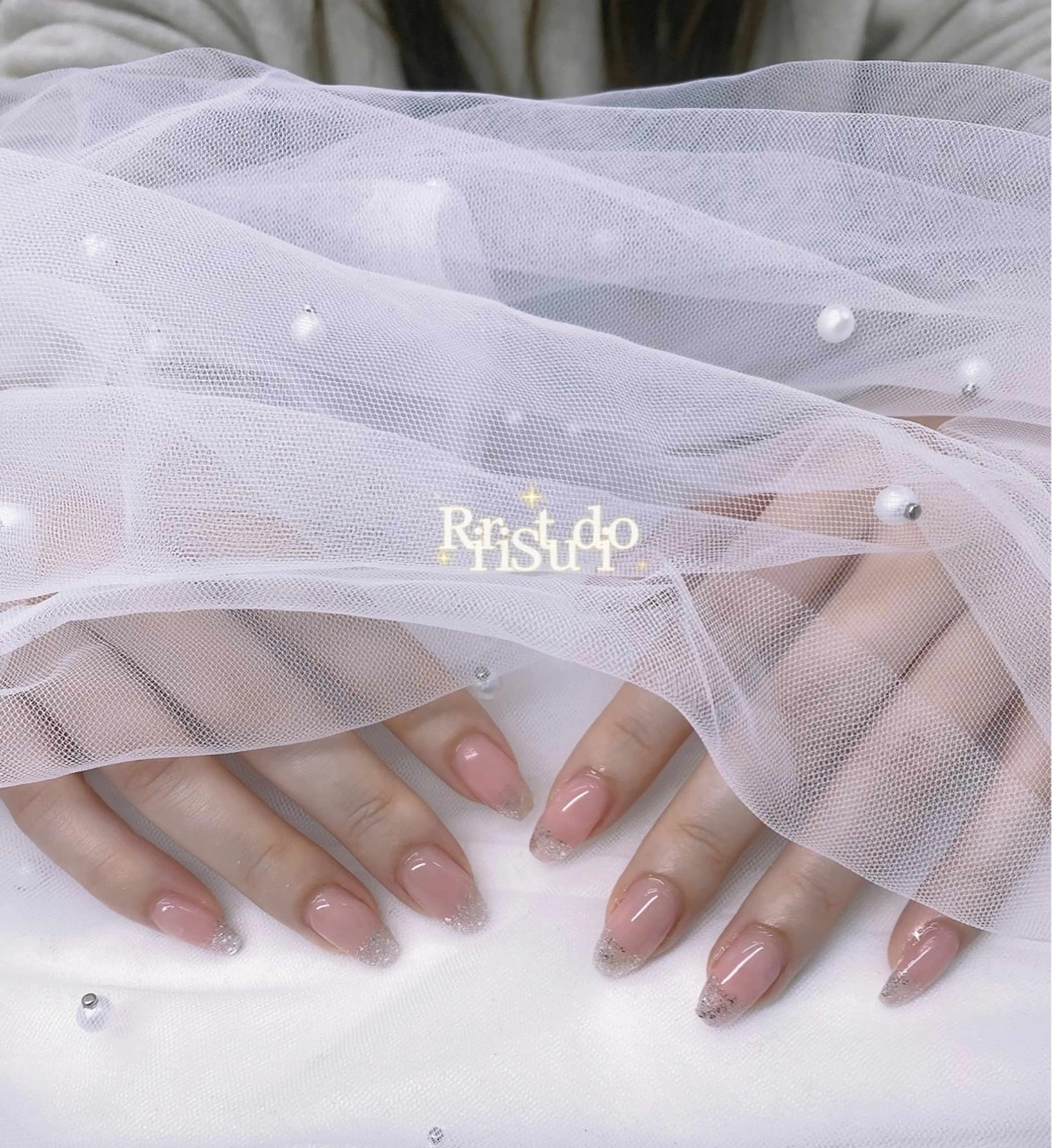 ネイル ラメ(グリッター) ラメグラデーション ハンドネイル R Studioのネイルデザイン