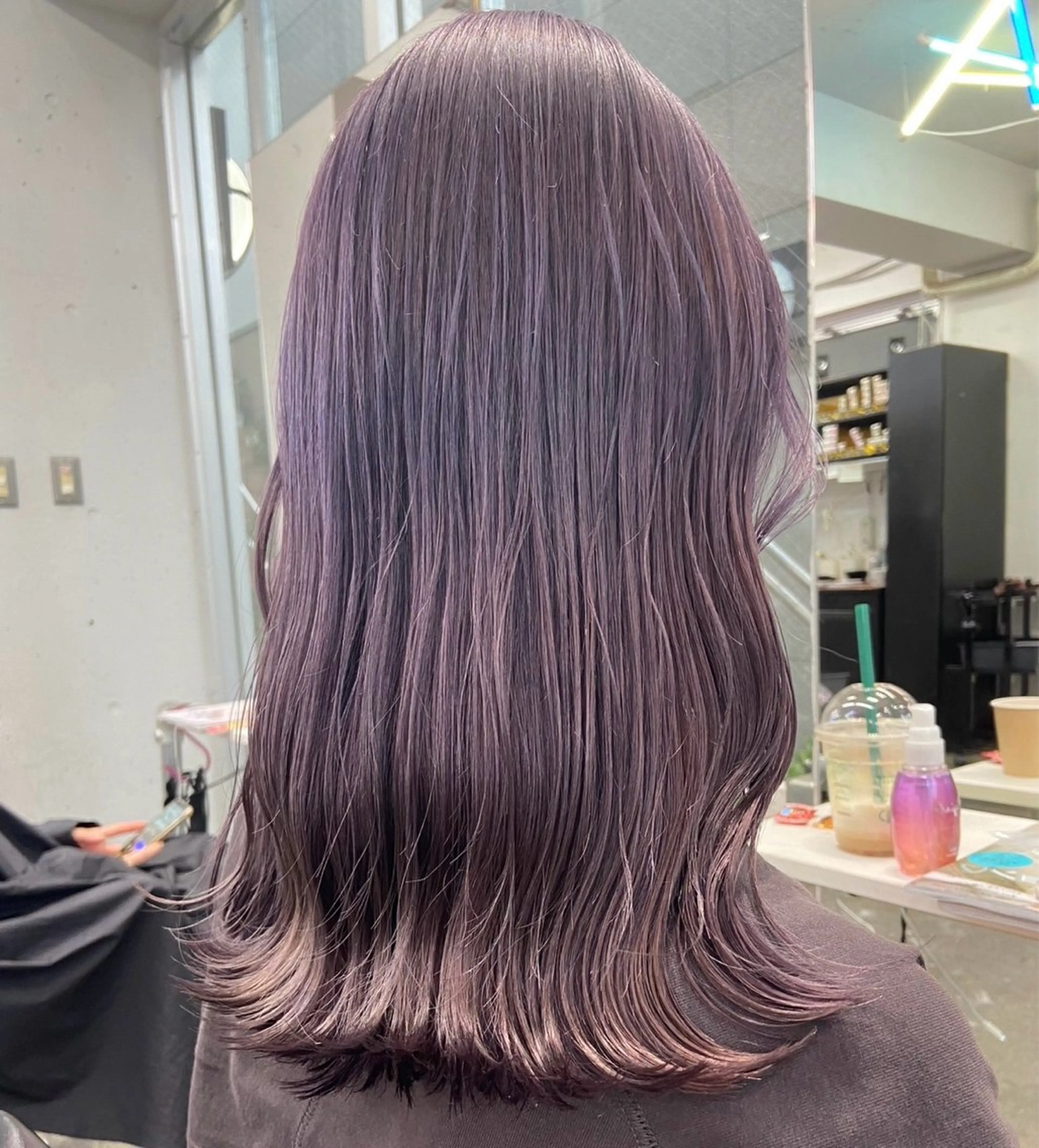 カラー ヘアカラー トリートメント ブリーチカラー×艶 🍨mihoのヘアスタイル