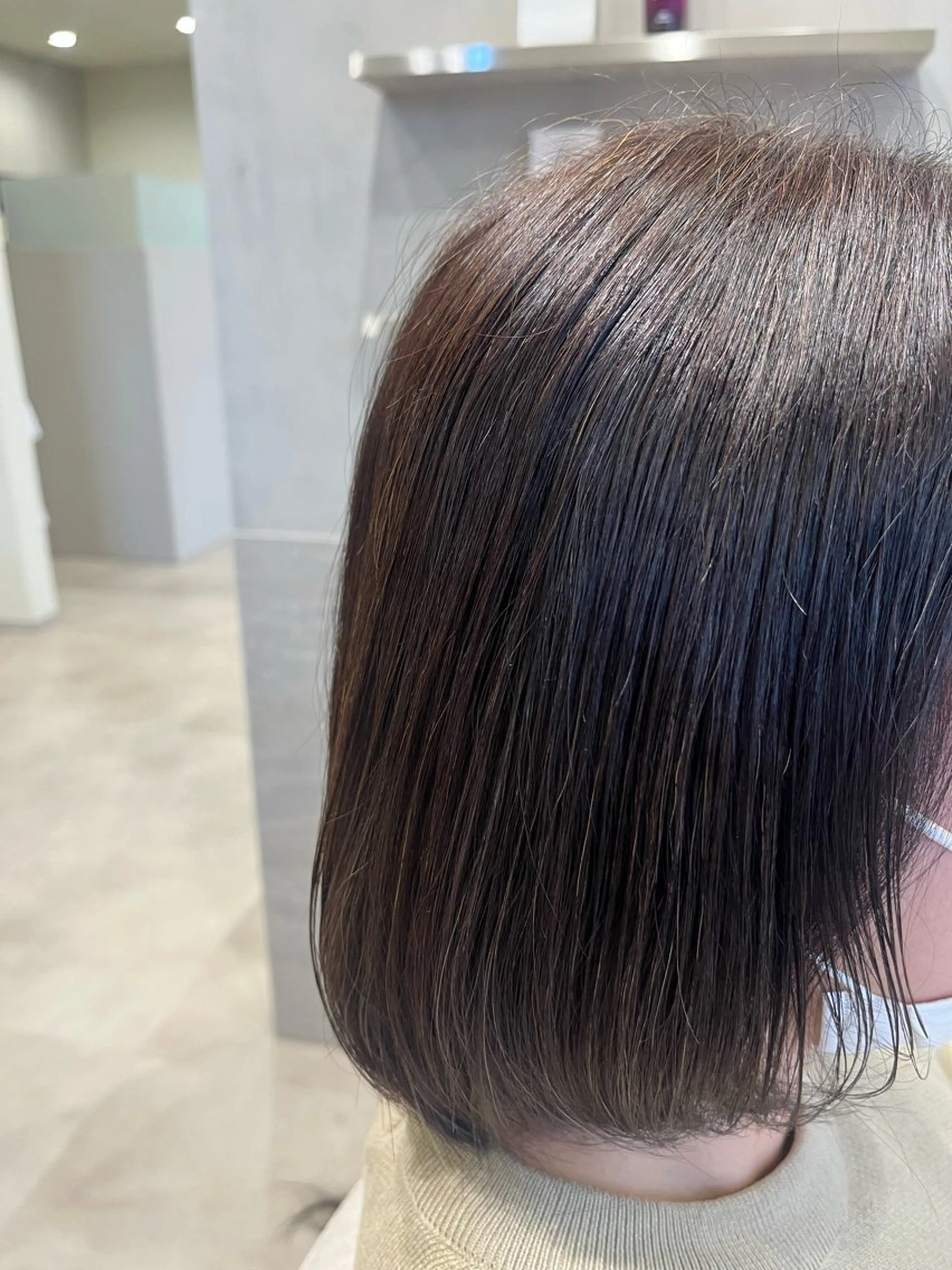 ミディアム ボブ pollen moekaのヘアスタイル