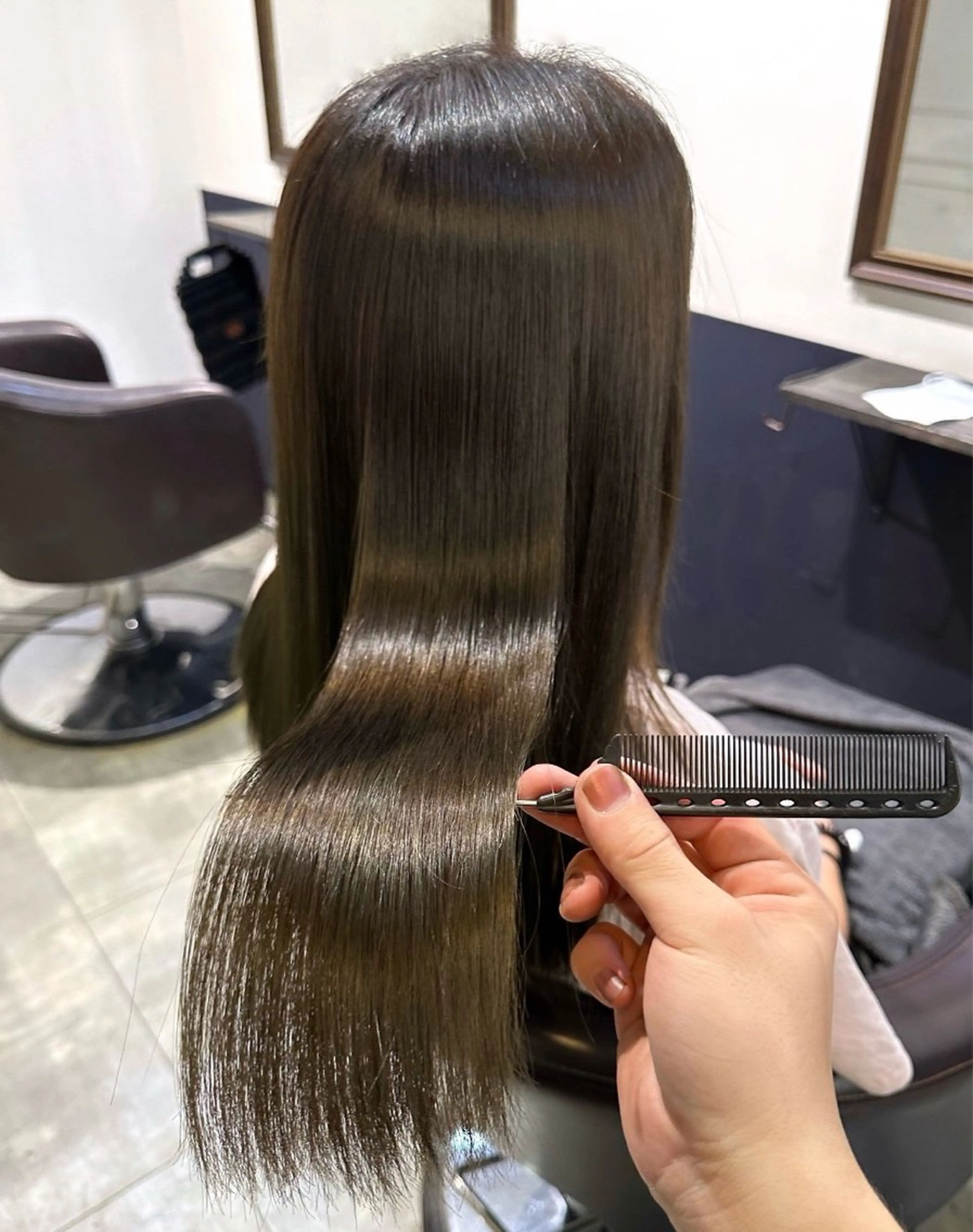 ロング ハイトーン🌈髪質 改善🫧RYOのヘアスタイル