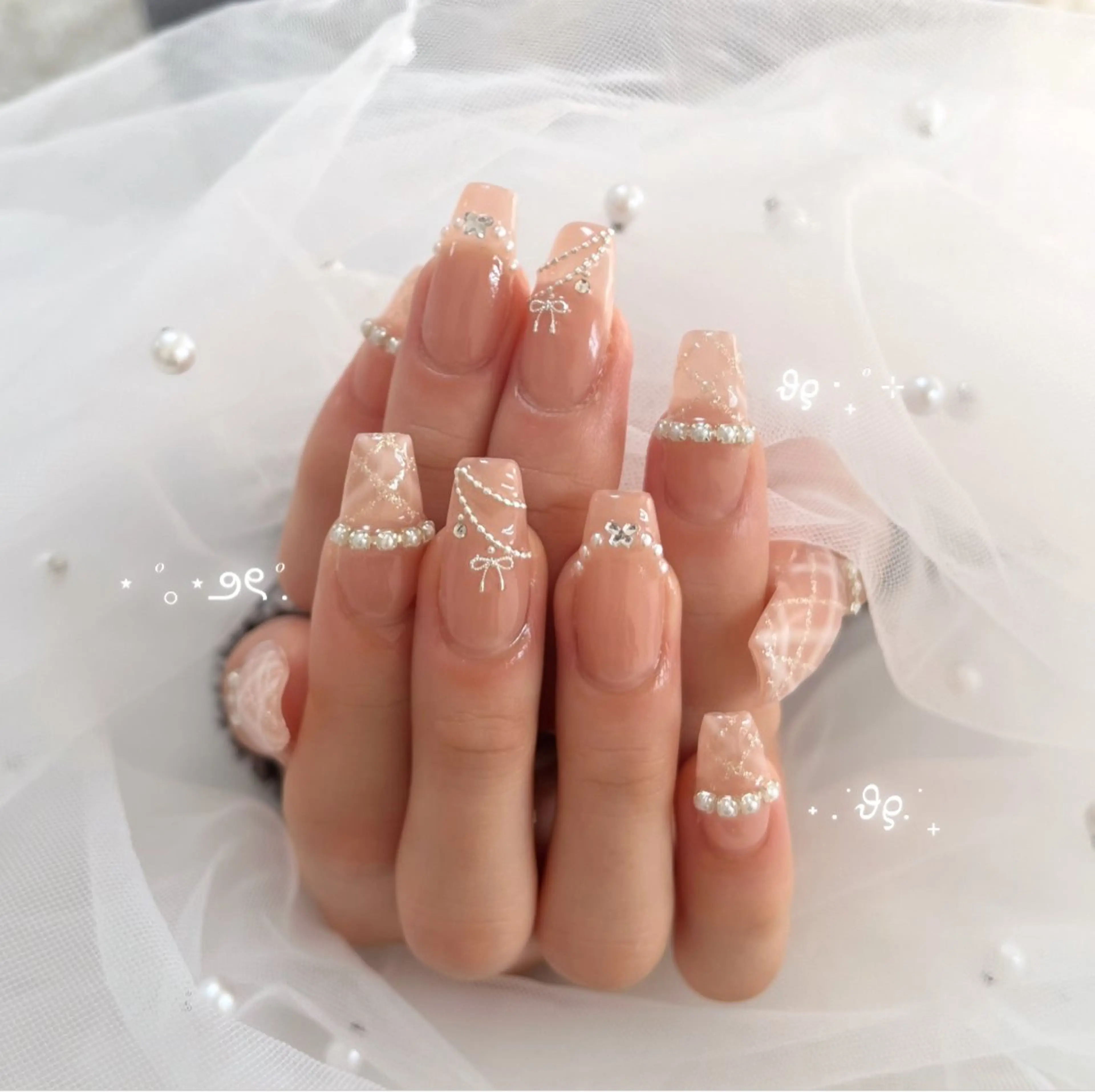 ネイル ハンドネイル Blanche mimi.u_aのネイルデザイン