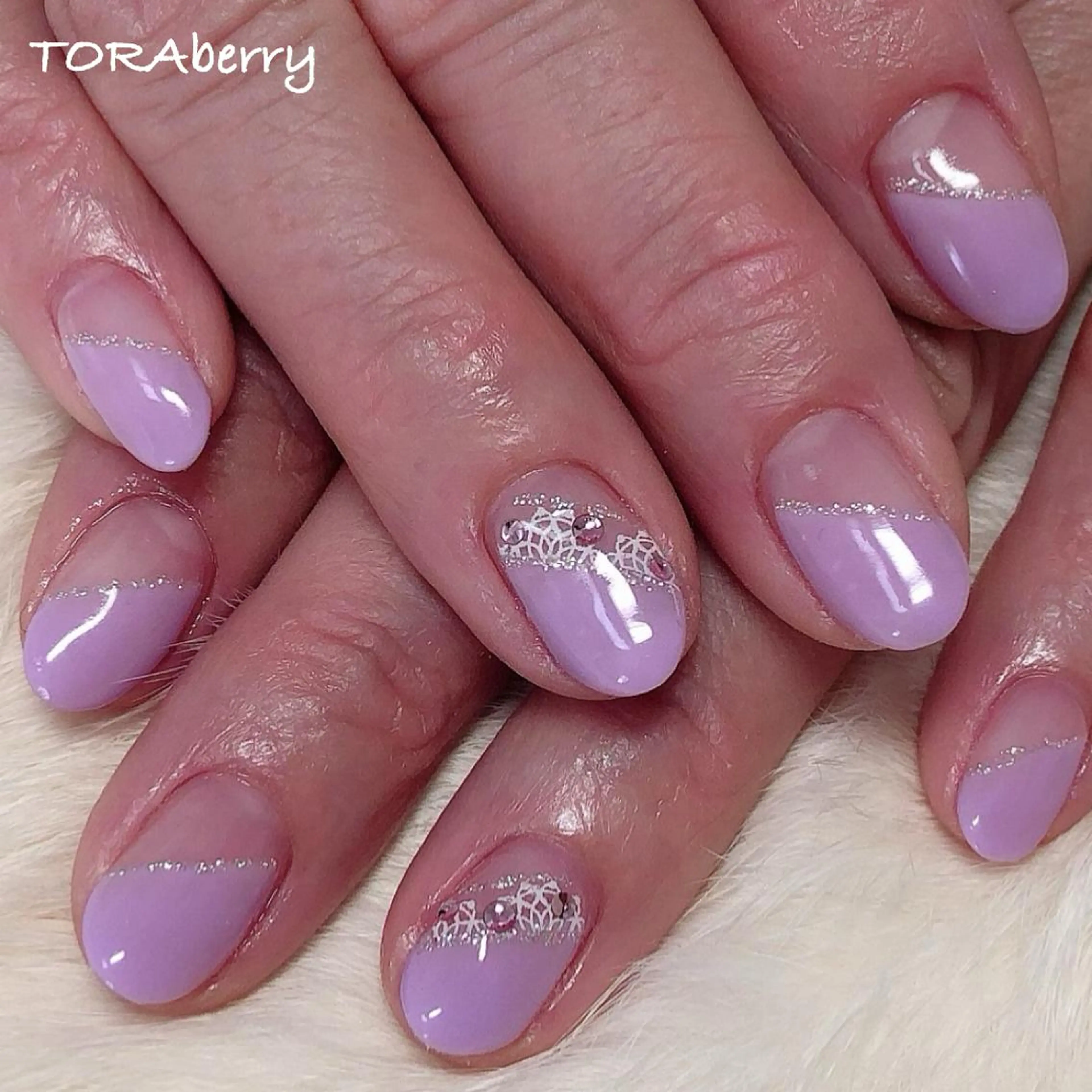 ネイル フレンチネイル 斜めフレンチ ハンドネイル ネイリスト なつみのネイルデザイン