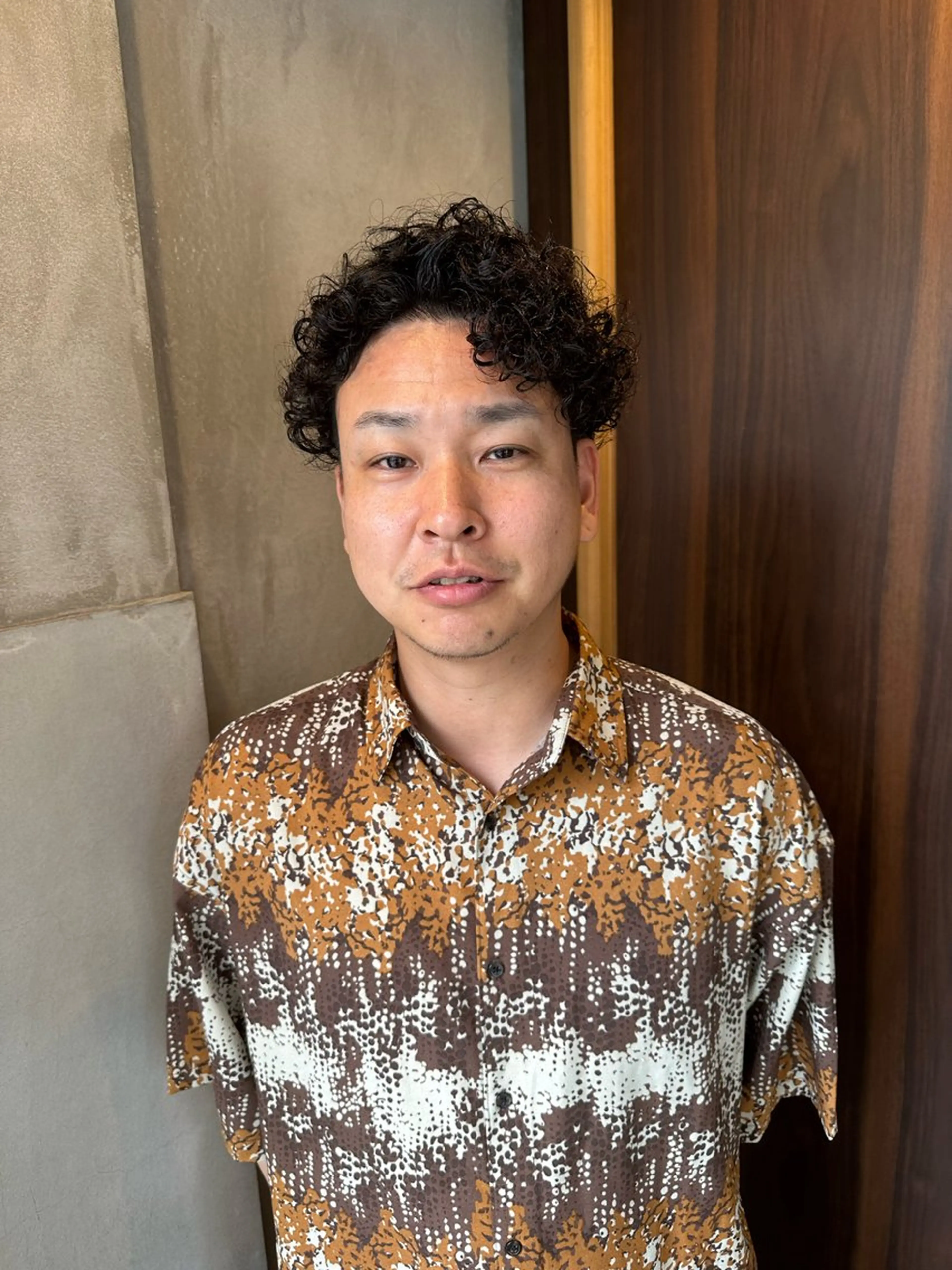 パーマ メンズ アップバング メンズパーマ プードルパーマ プードルパーマ カット パーマ 髪質改善|縮毛矯正 ◎店長◎Keitaのヘアスタイル