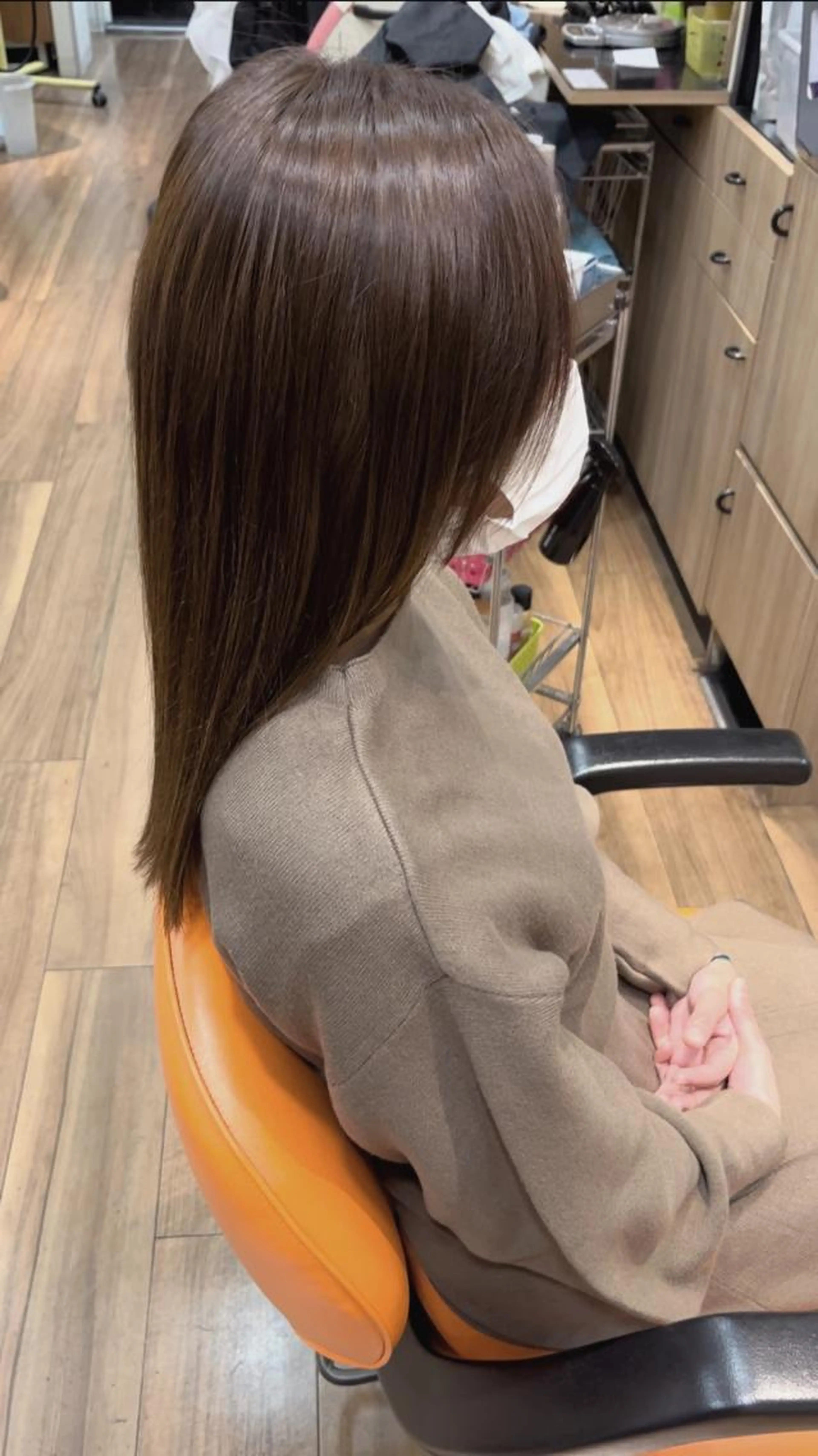 艶髪 ✨ 縮毛矯正 ( カット込 ) + 生オイルトリートメント ⚜️ くせ毛でお悩みの方・髪の毛の広がりが気になる方の写真