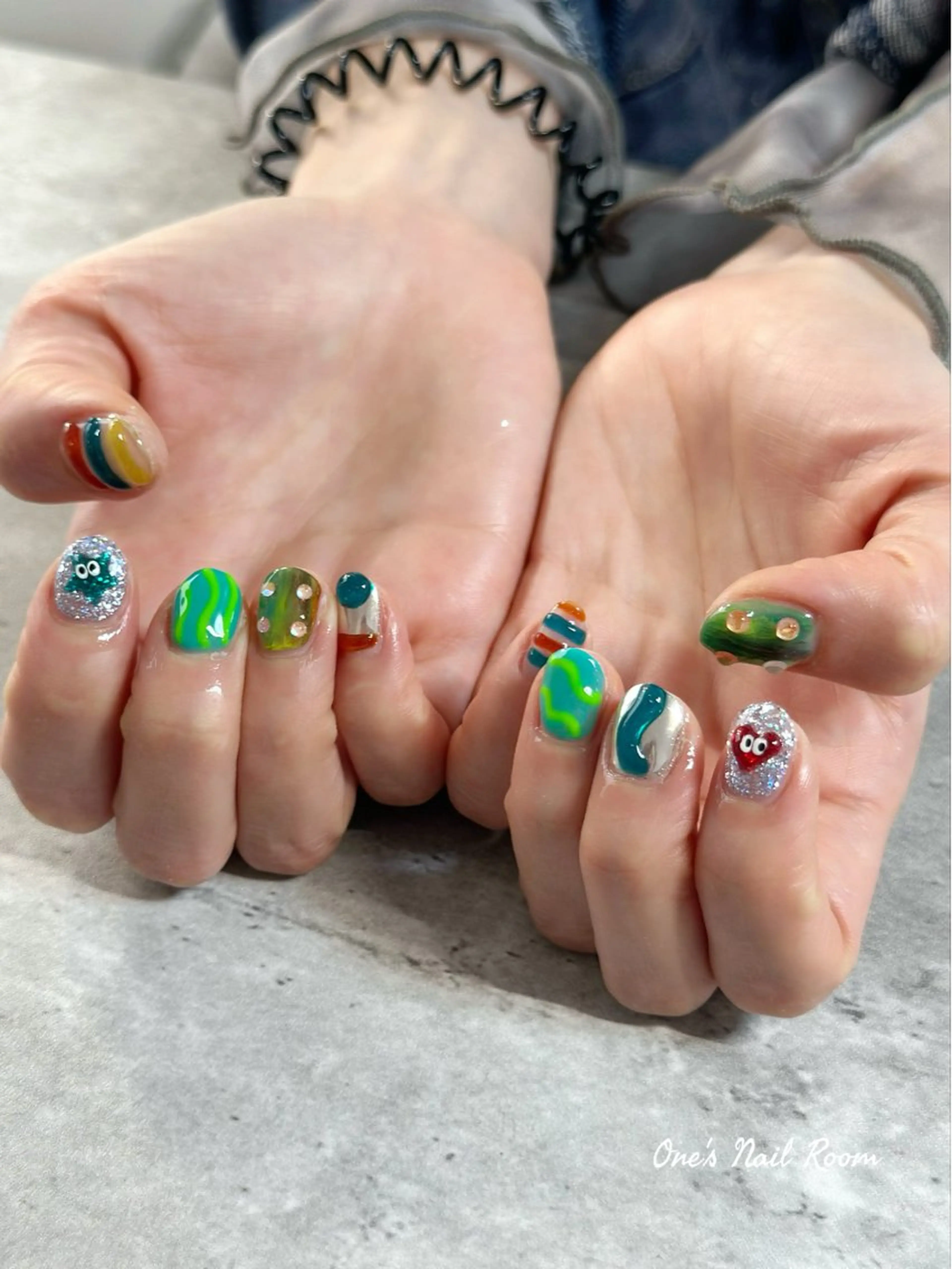 ネイル ハンドネイル One's Nail Roomのネイルデザイン