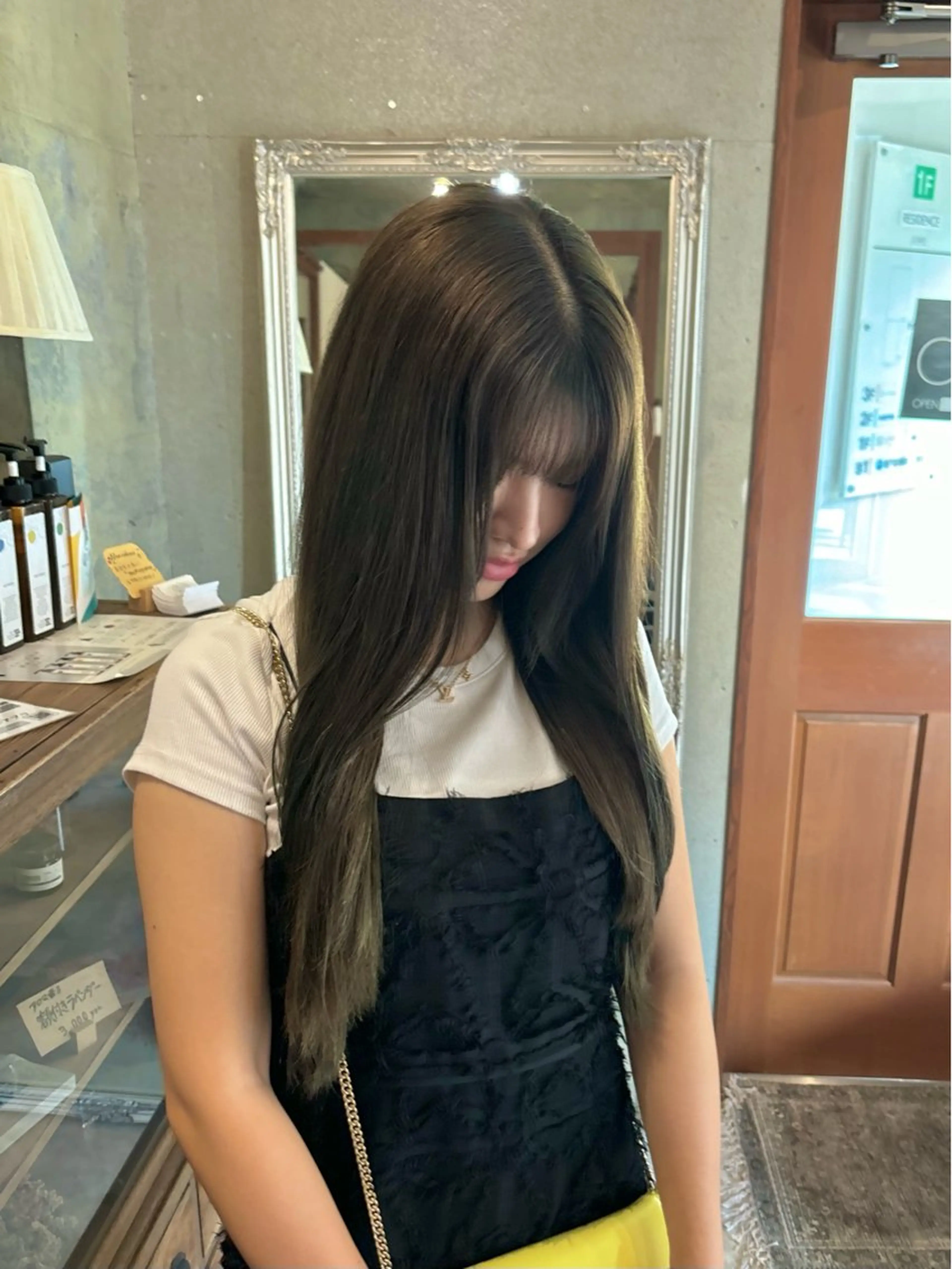 ロング カラー カット ヘアカラー トリートメント 赤坂 柚和のヘアスタイル