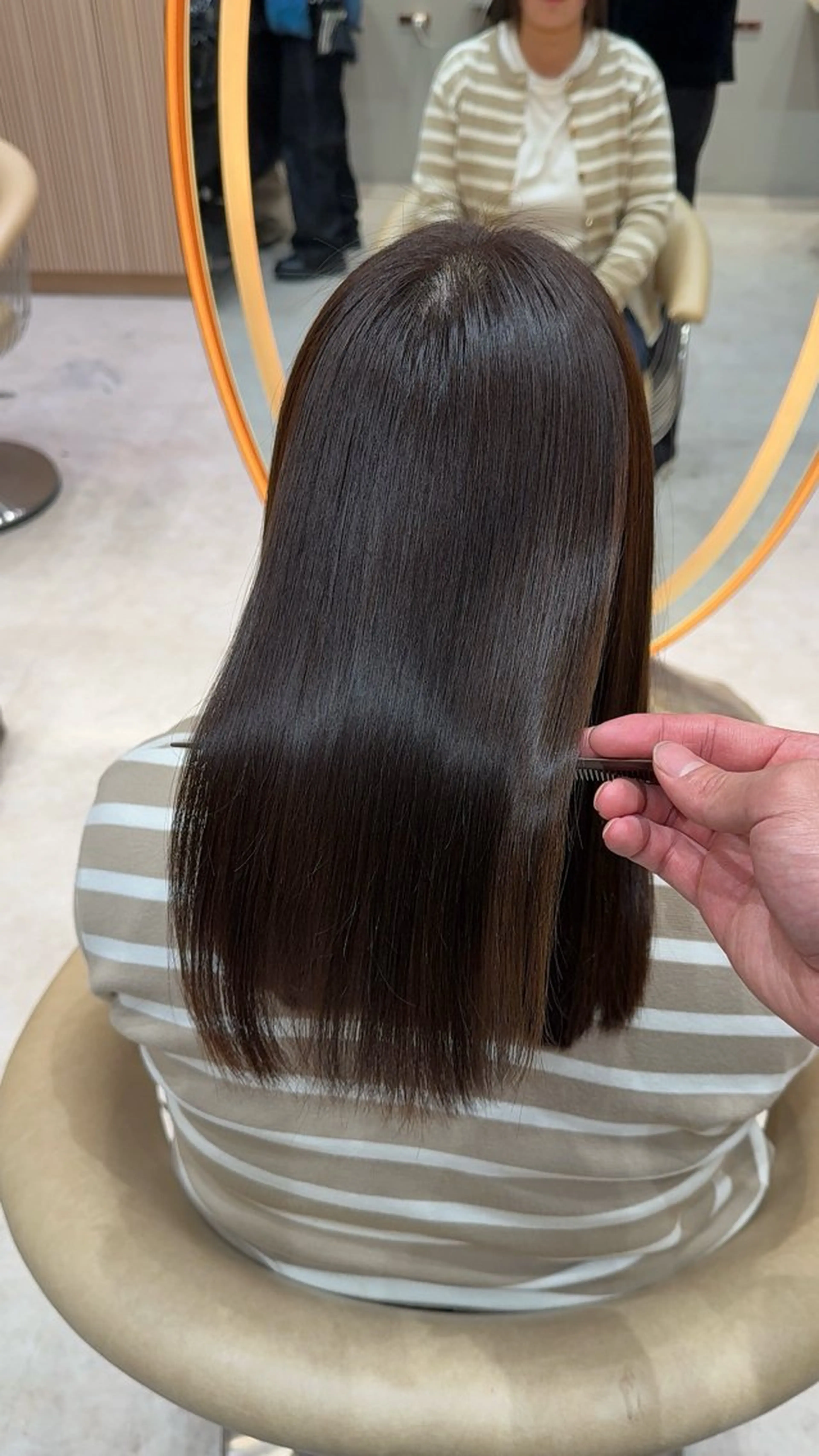 セミロング カラー カット ヘアカラー 縮毛矯正 レイヤー❣️縮毛矯 川村利幸のヘアスタイル