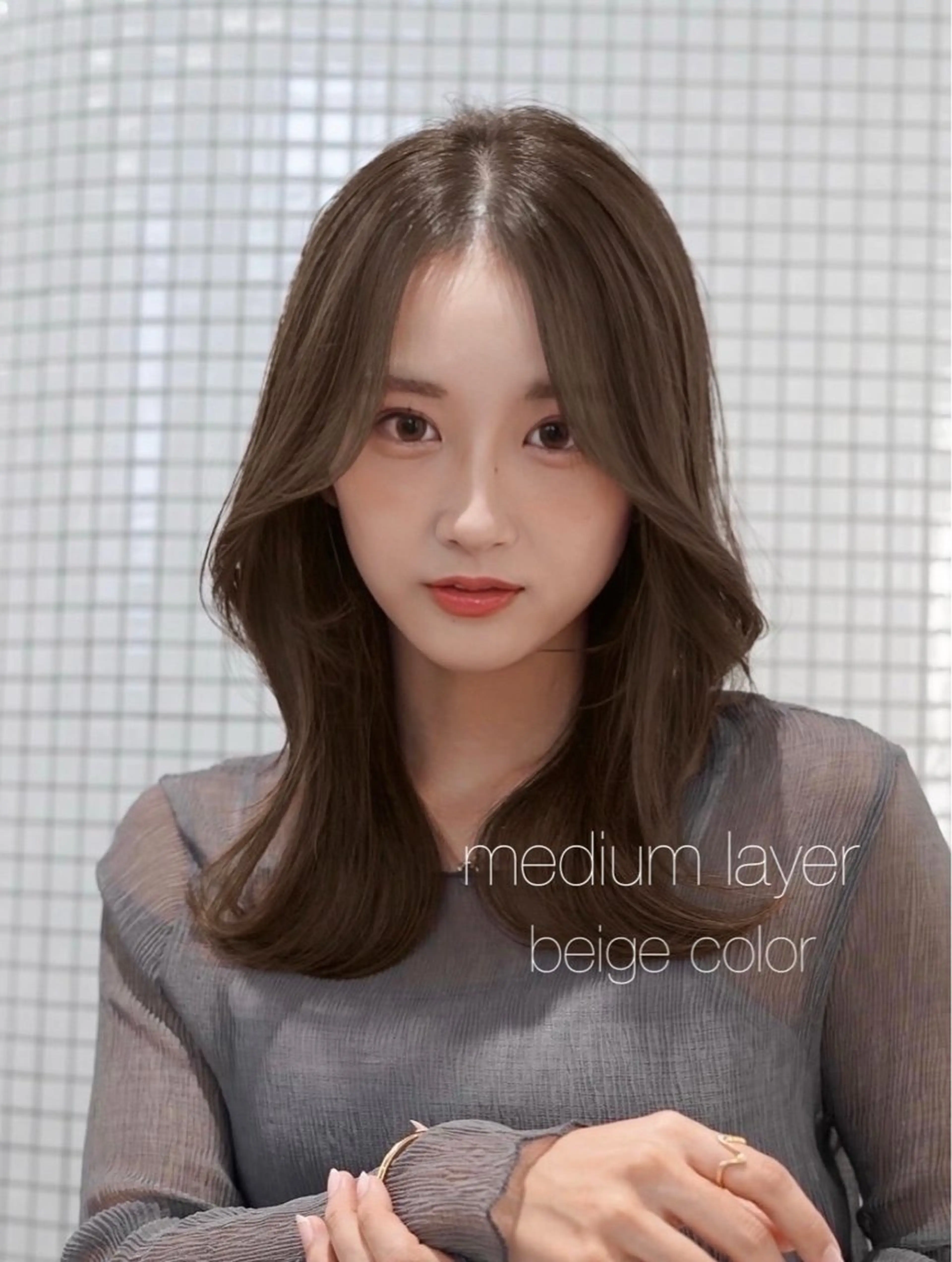 ミディアム 丸山 心 / 艶カラーのヘアスタイル