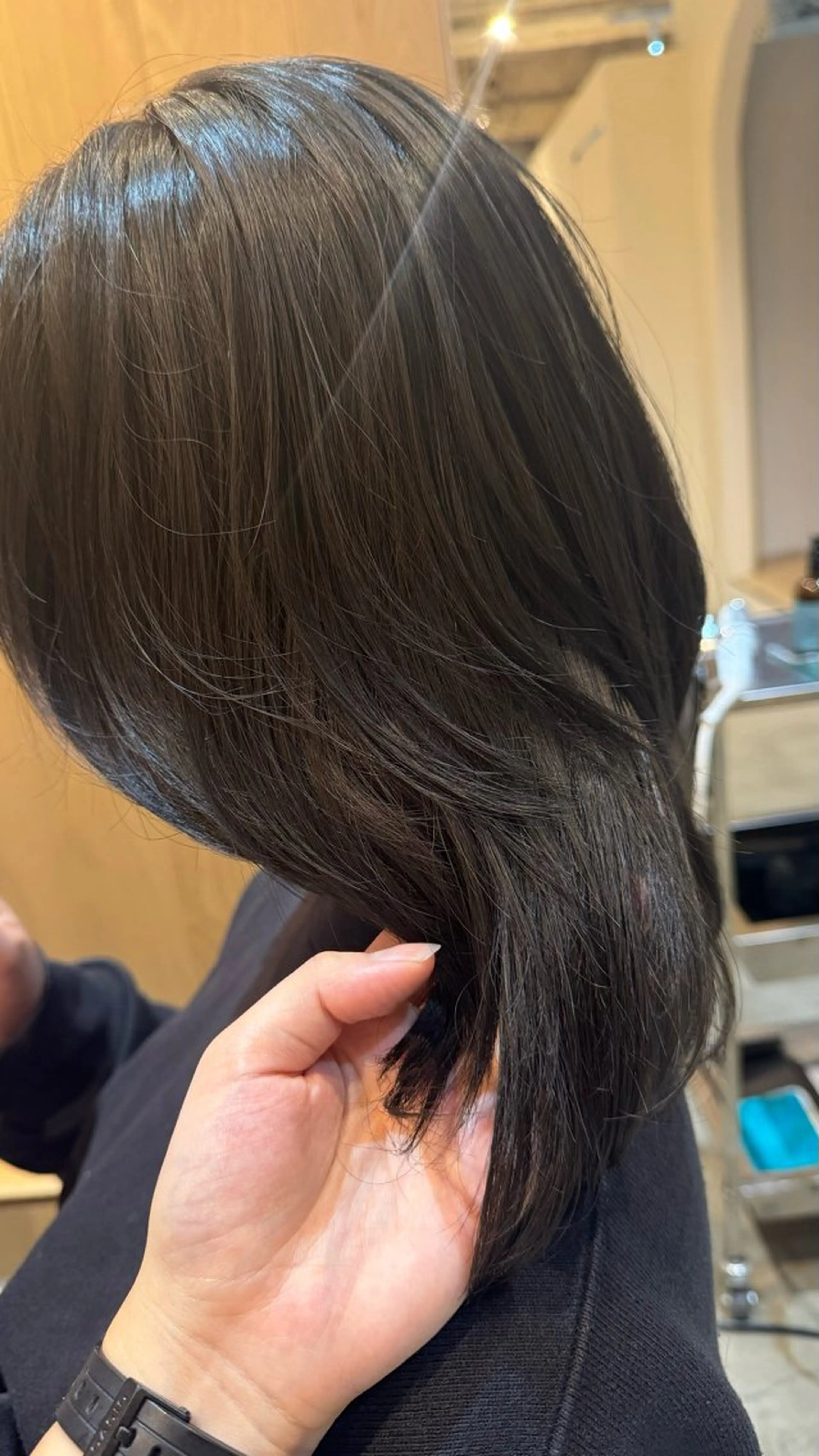 セミロング アッシュ 透明感カラー/ MIOのヘアスタイル