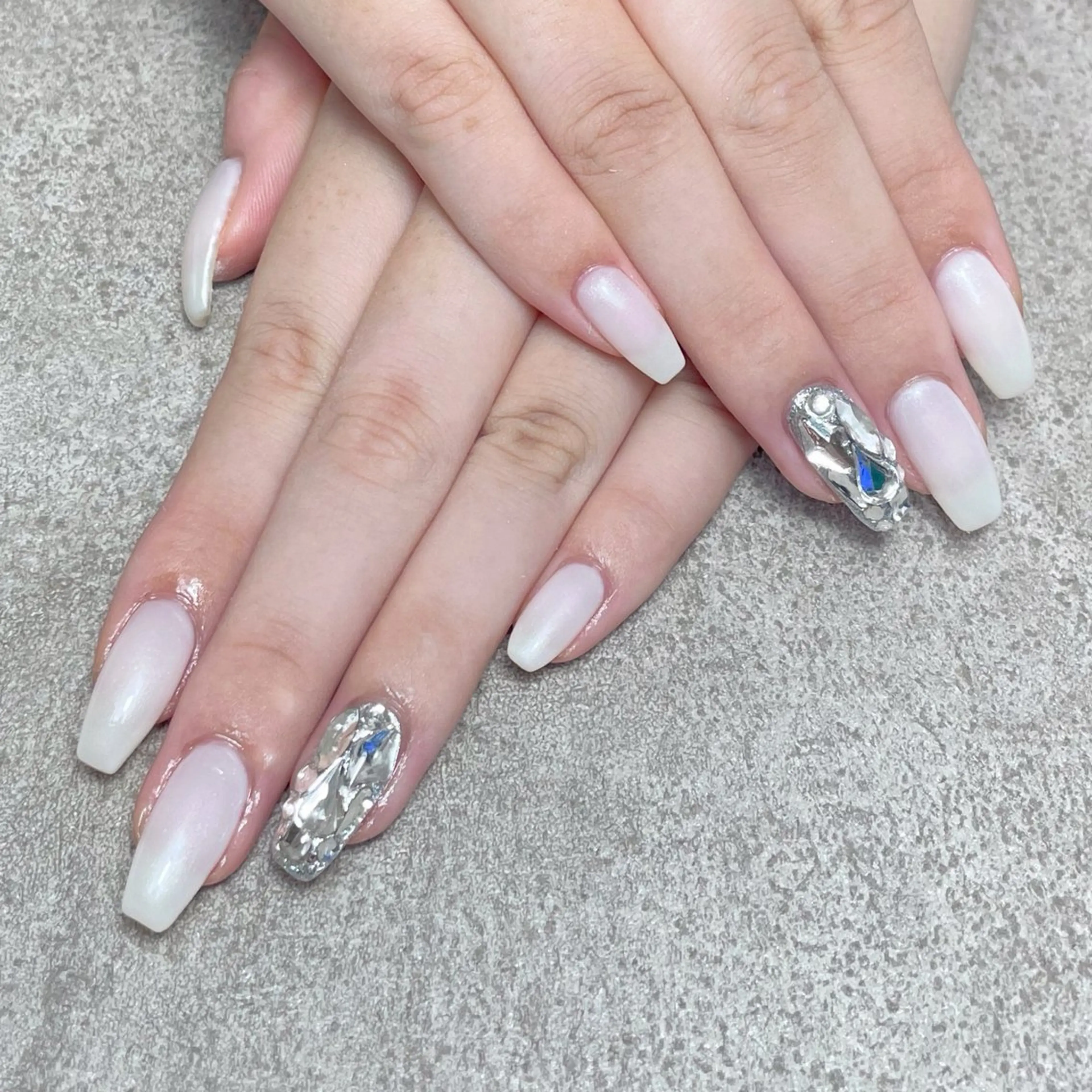 ネイル nailroom DIASOMNIAのネイルデザイン