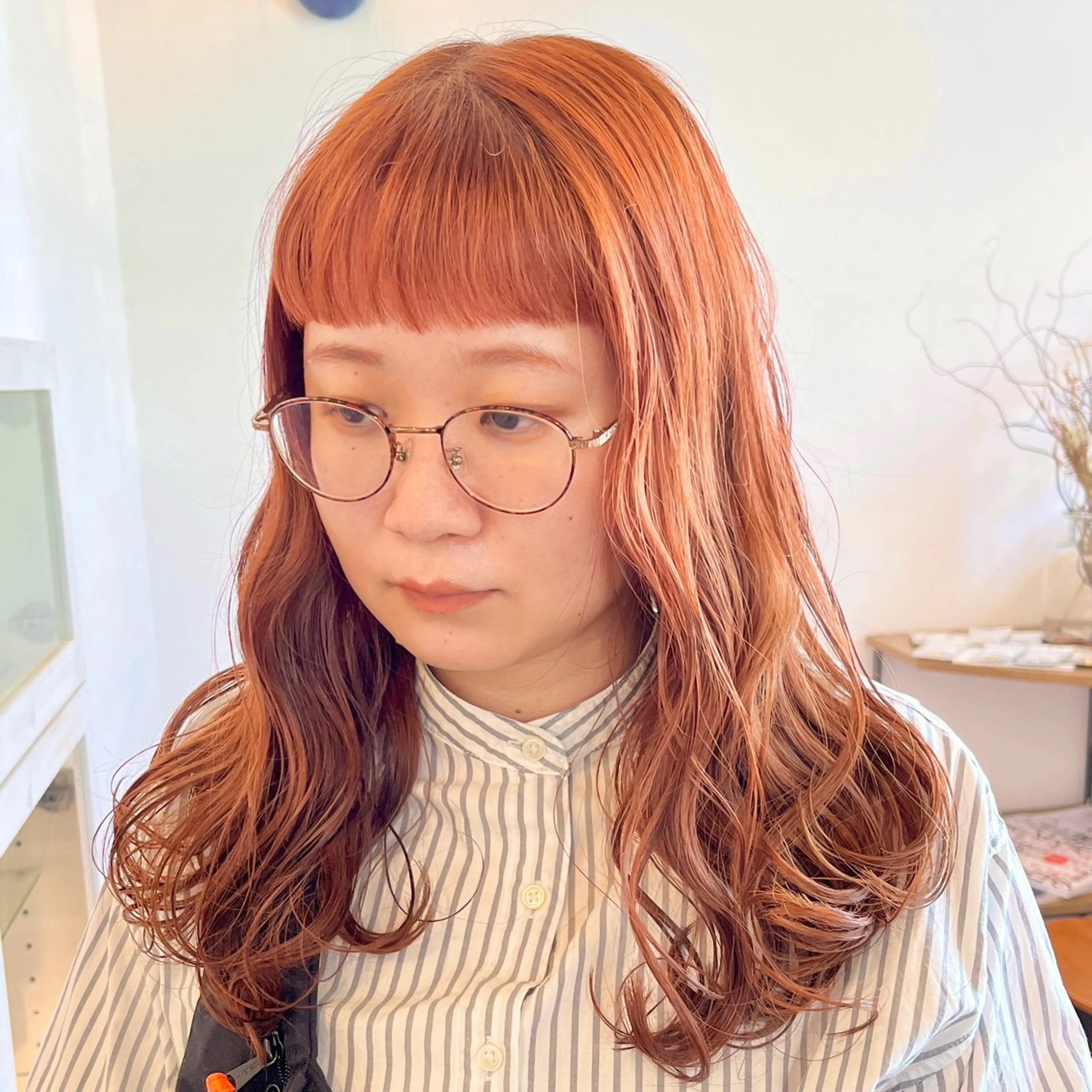ロング カラー ブリーチ ブラウンカラー オレンジ オレンジブラウン 伊藤ゆかり/髪質改善 /透明感カラーのヘアスタイル
