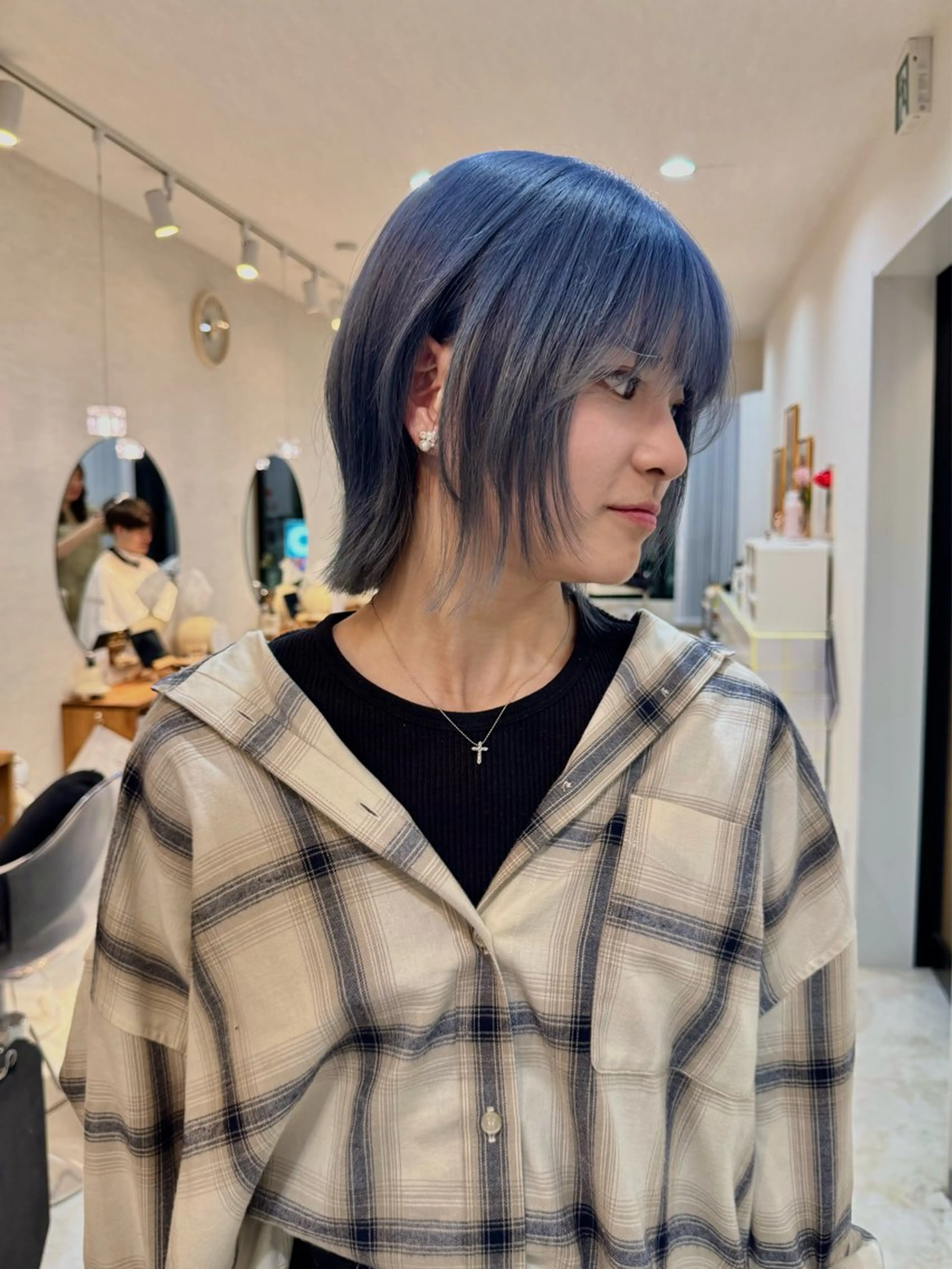 ショート カラー ヘアカラー トリートメント ブリーチ/レイヤー/ コイデリュウセイのヘアスタイル