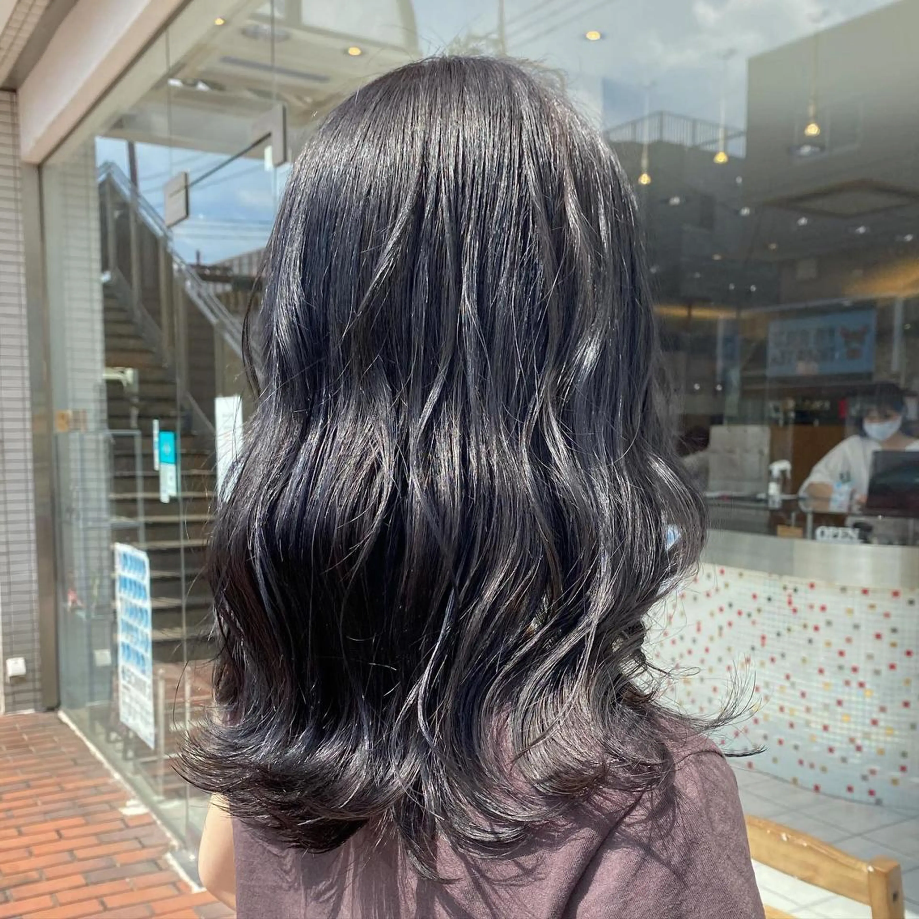 セミロング カラー 艶髪レイヤーの王 また復活の大澤竜馬のヘアスタイル