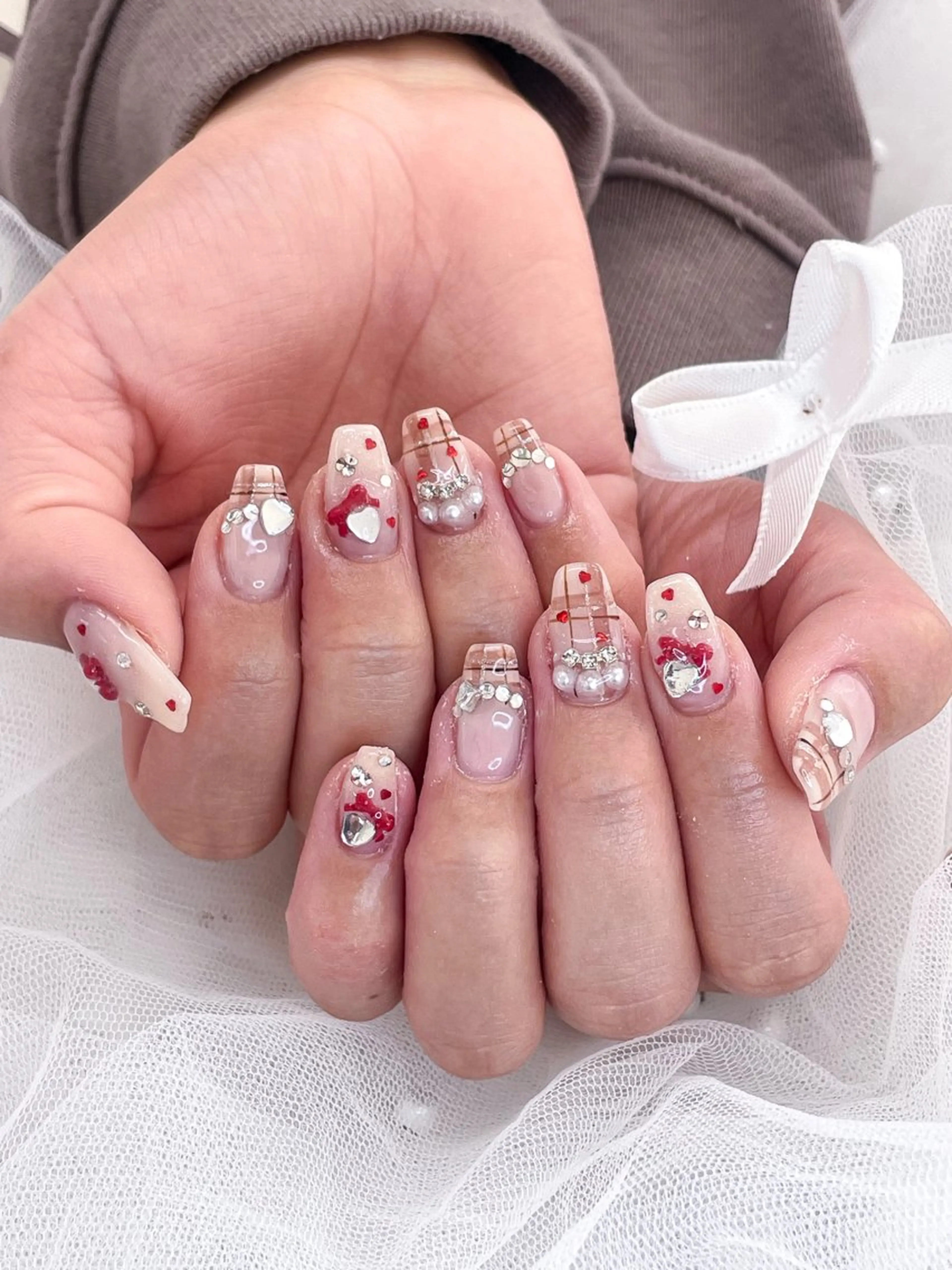 ネイル リボン ハンドネイル 五十嵐 美智のネイルデザイン