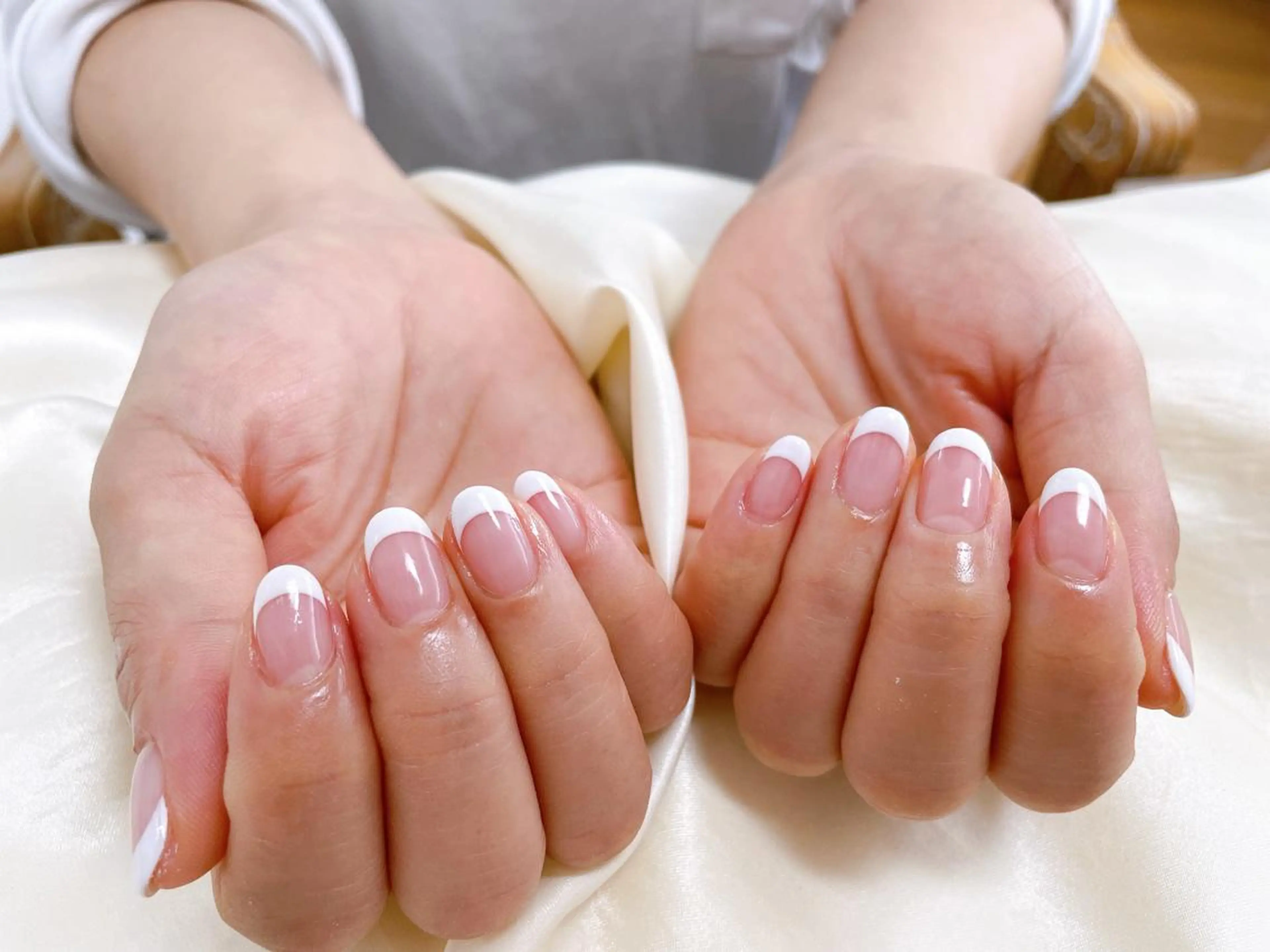 ネイル フレンチネイル mogunail &blowのネイルデザイン