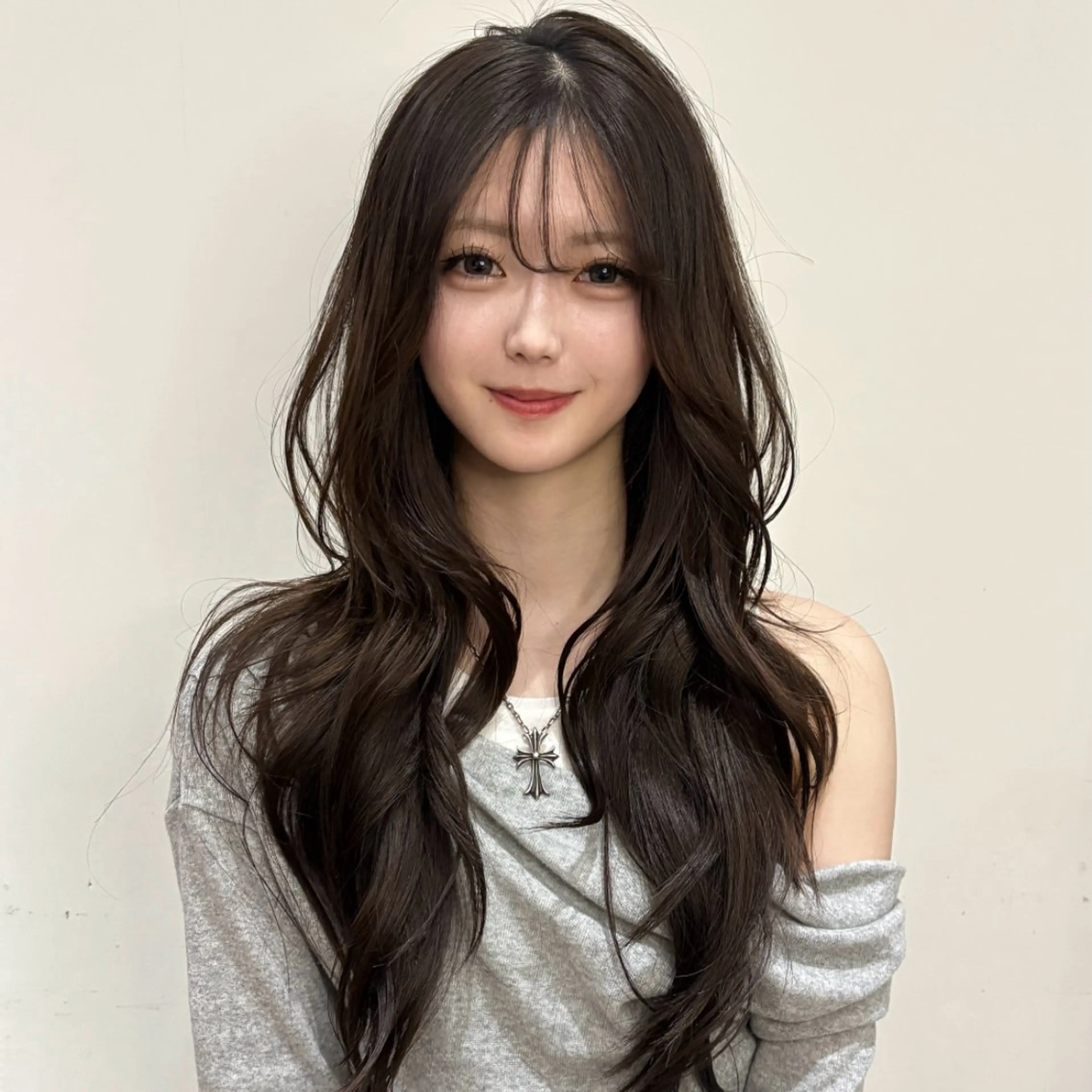 ロング ハッシュカット🖤✨ 顔周り/韓国ヘアのヘアスタイル