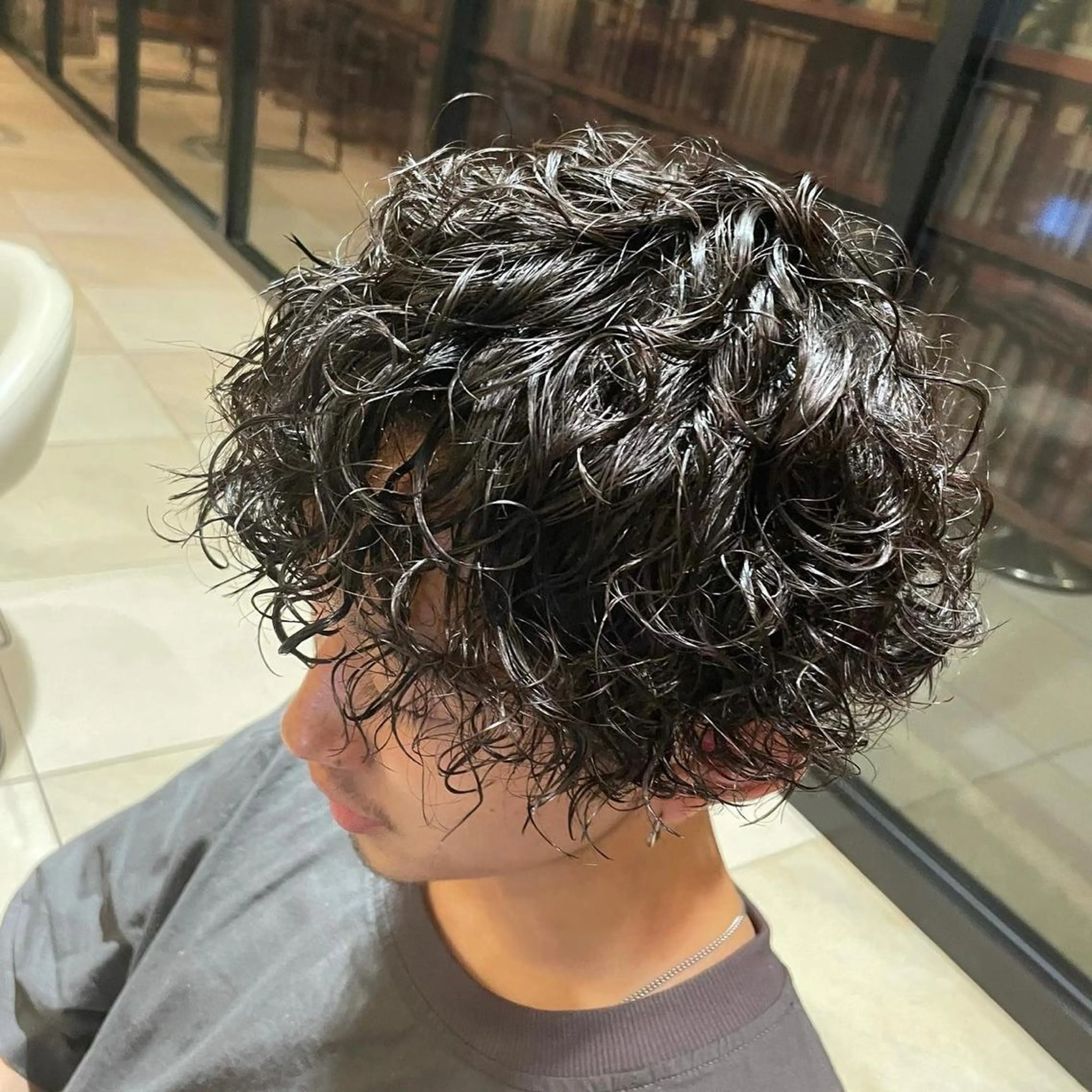 ミディアム パーマ メンズ sweetroom所属・12月特別価格✨/ 平塚/佐藤郁也のヘアスタイル