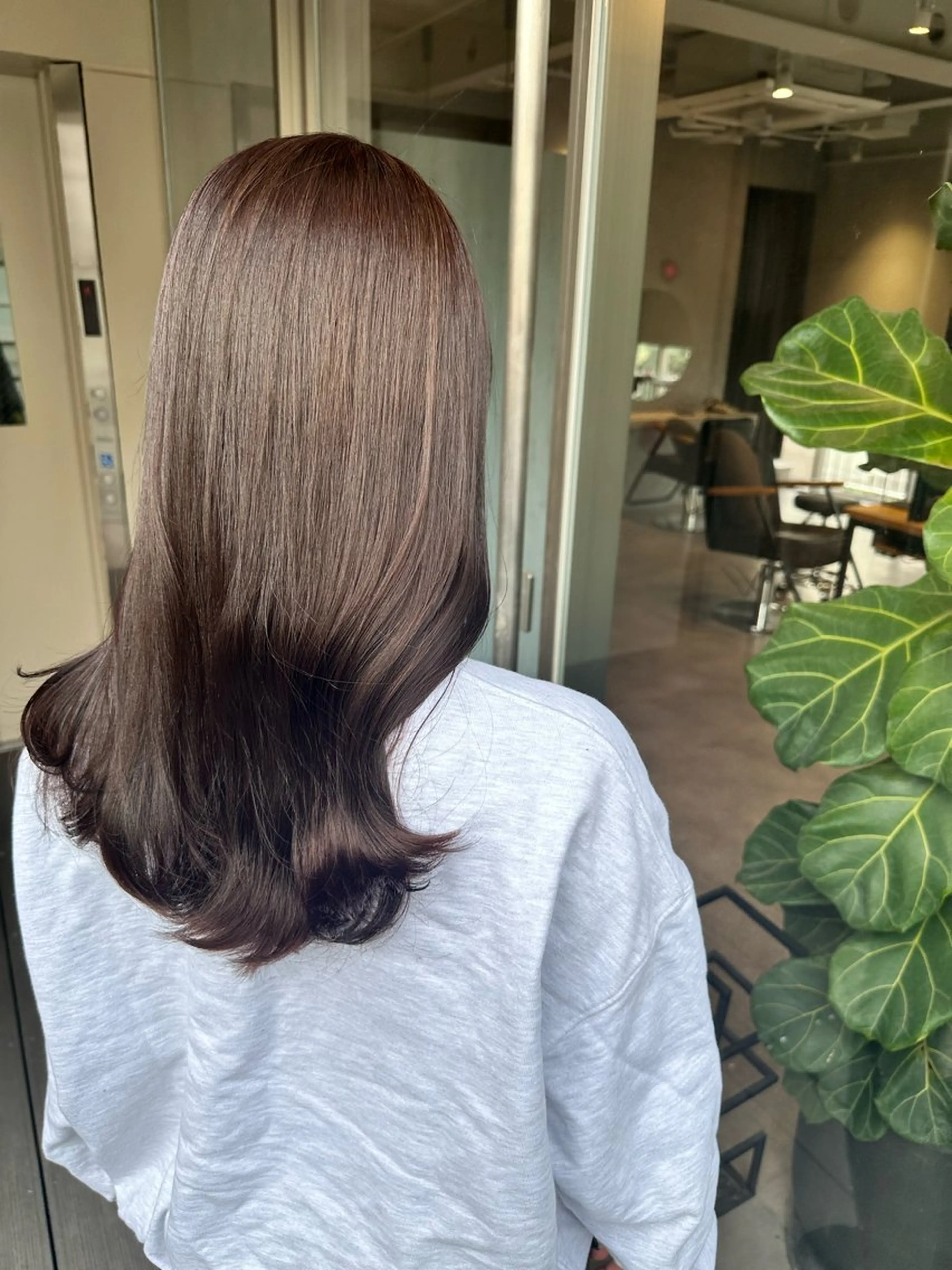 ロング カラー ベージュカラー オリーブベージュ カット ヘアカラー トリートメント 韓国風/オシャレ /縮毛矯正/滝口琴未のヘアスタイル