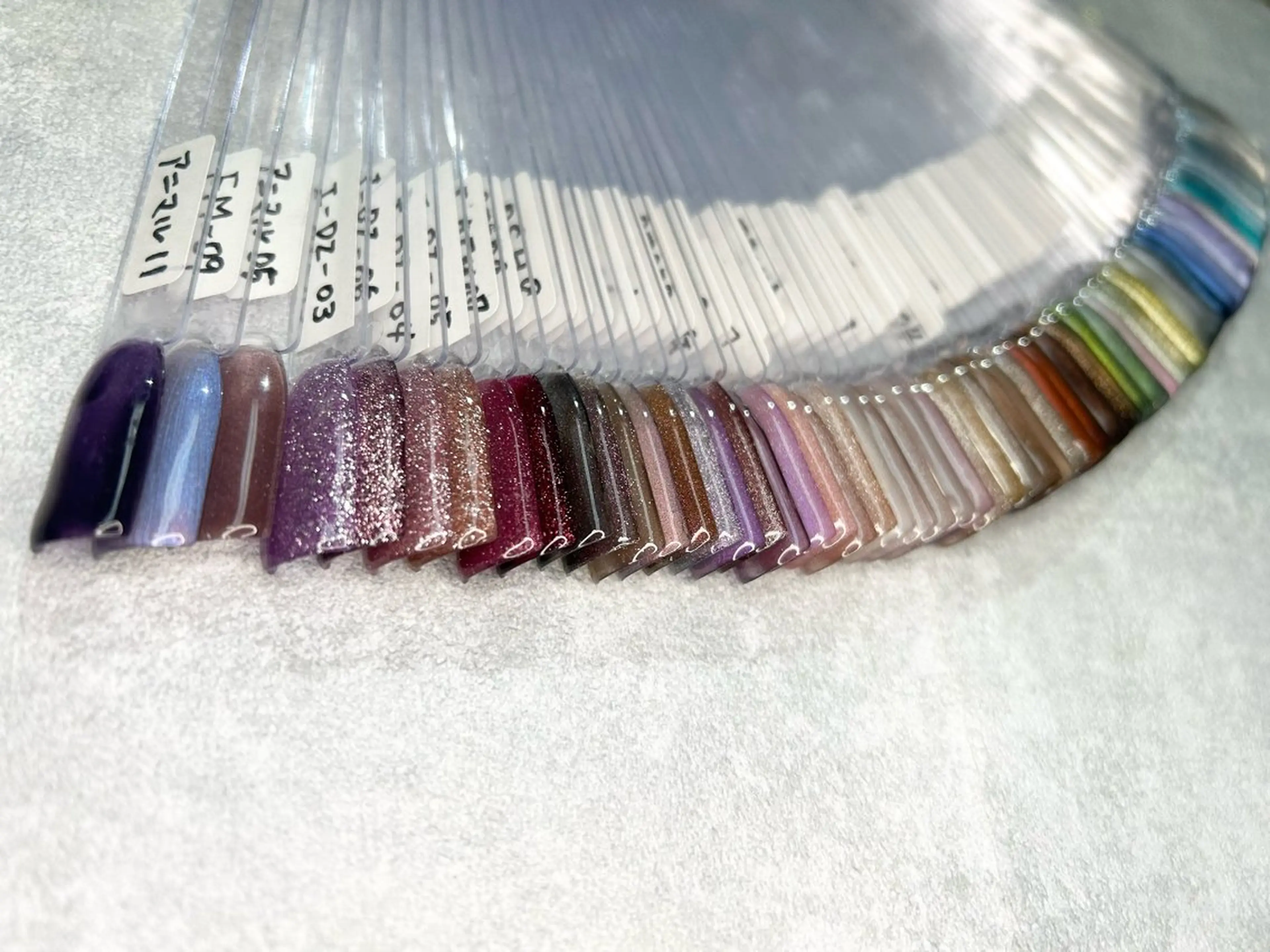 ネイル マグネットネイル ハンドネイル おきな みえこのネイルデザイン