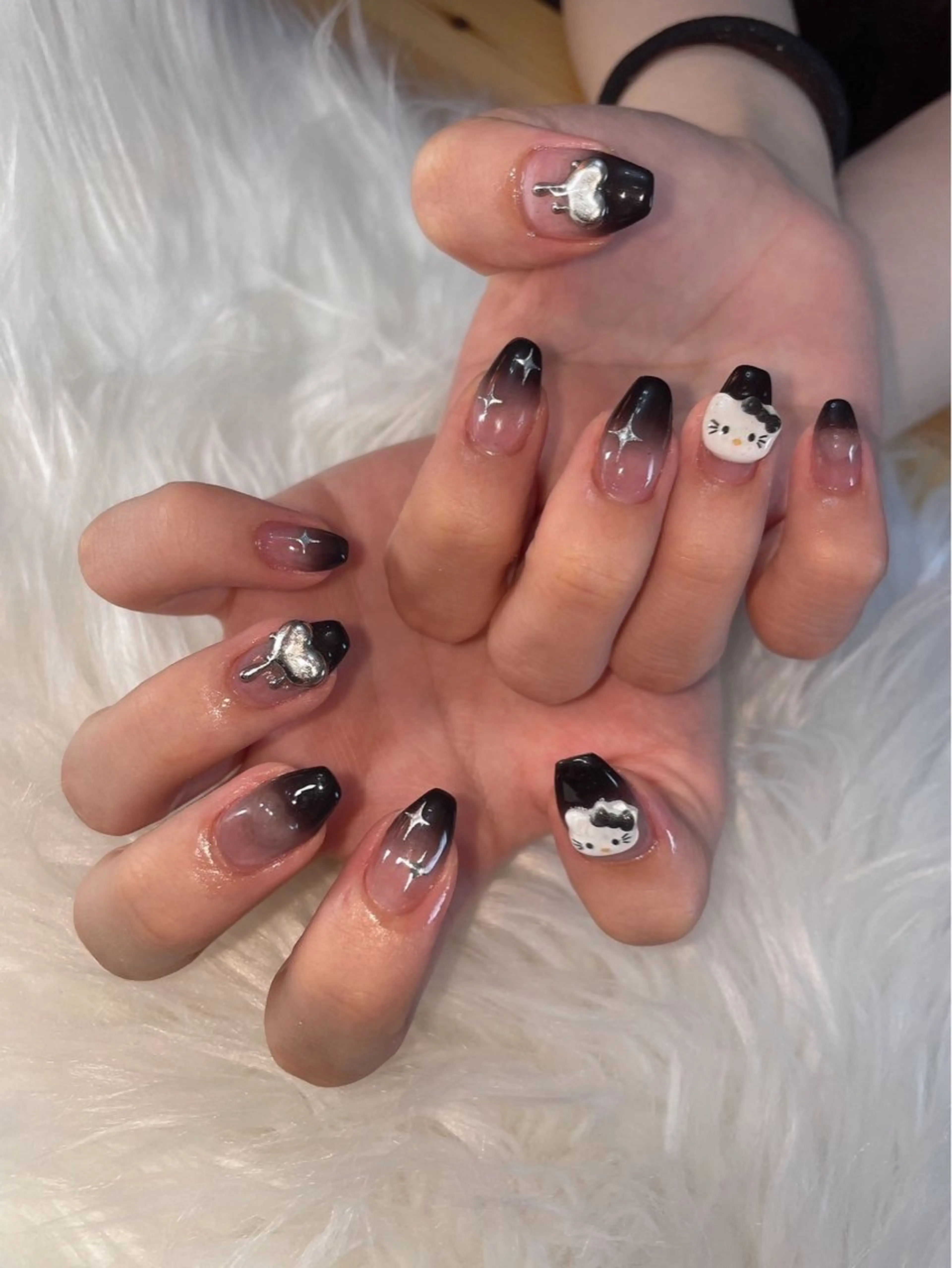 ネイル ハンドネイル CARAT カラットのネイルデザイン