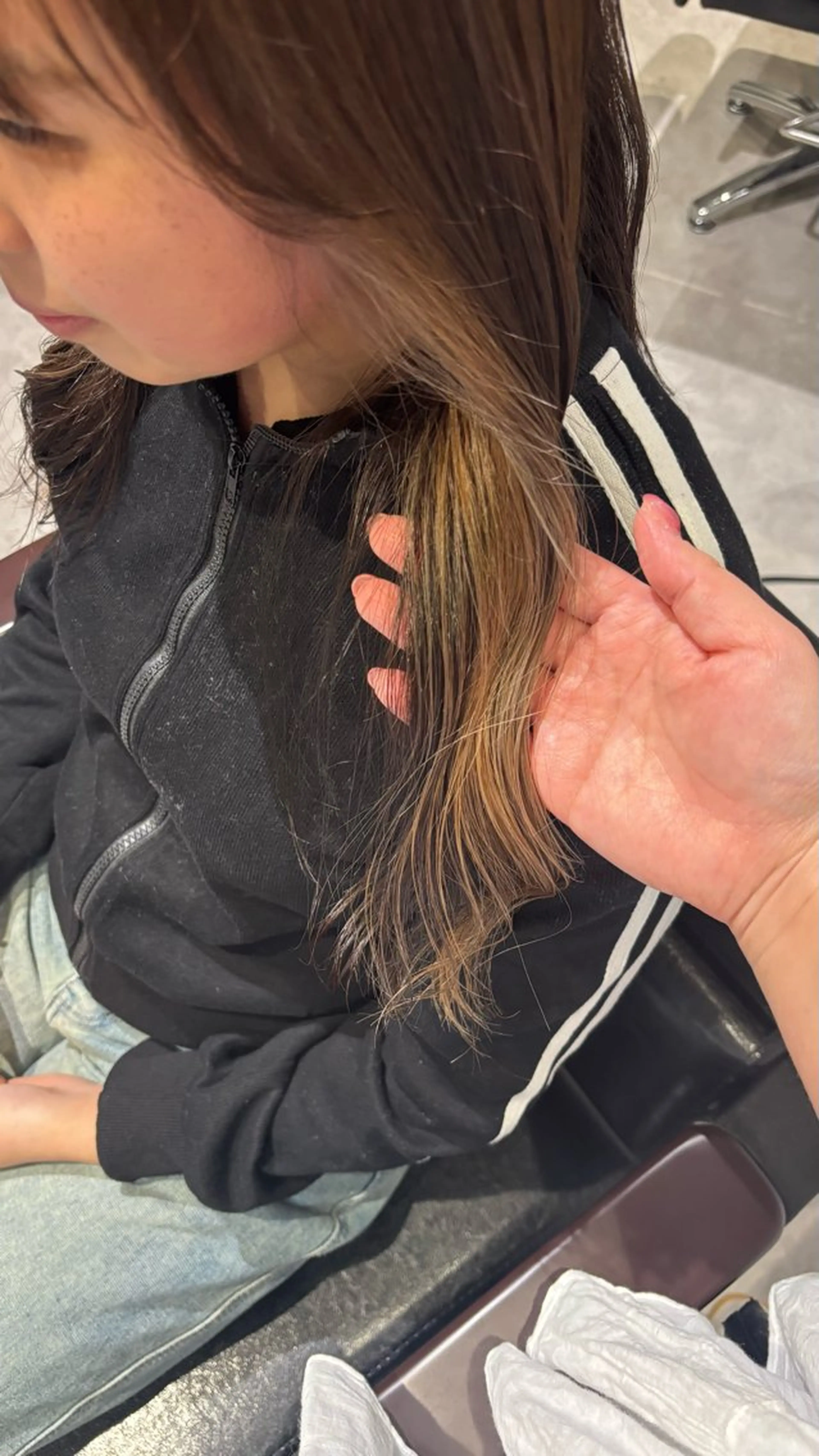 ロング ヘアカラー YURINO /ボブ ベージュ/ハイトーンのヘアスタイル