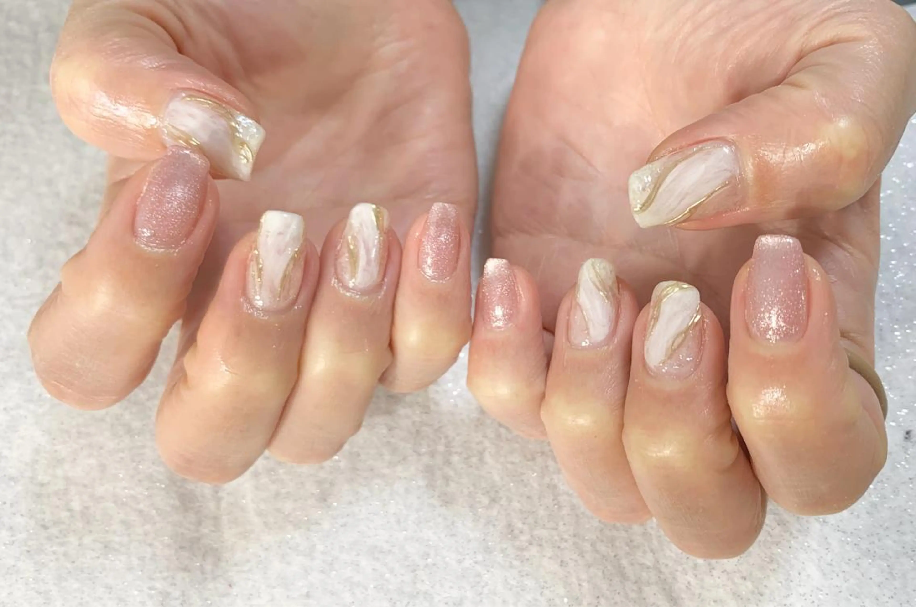 ネイル ハンドネイル 手塚 里奈のネイルデザイン