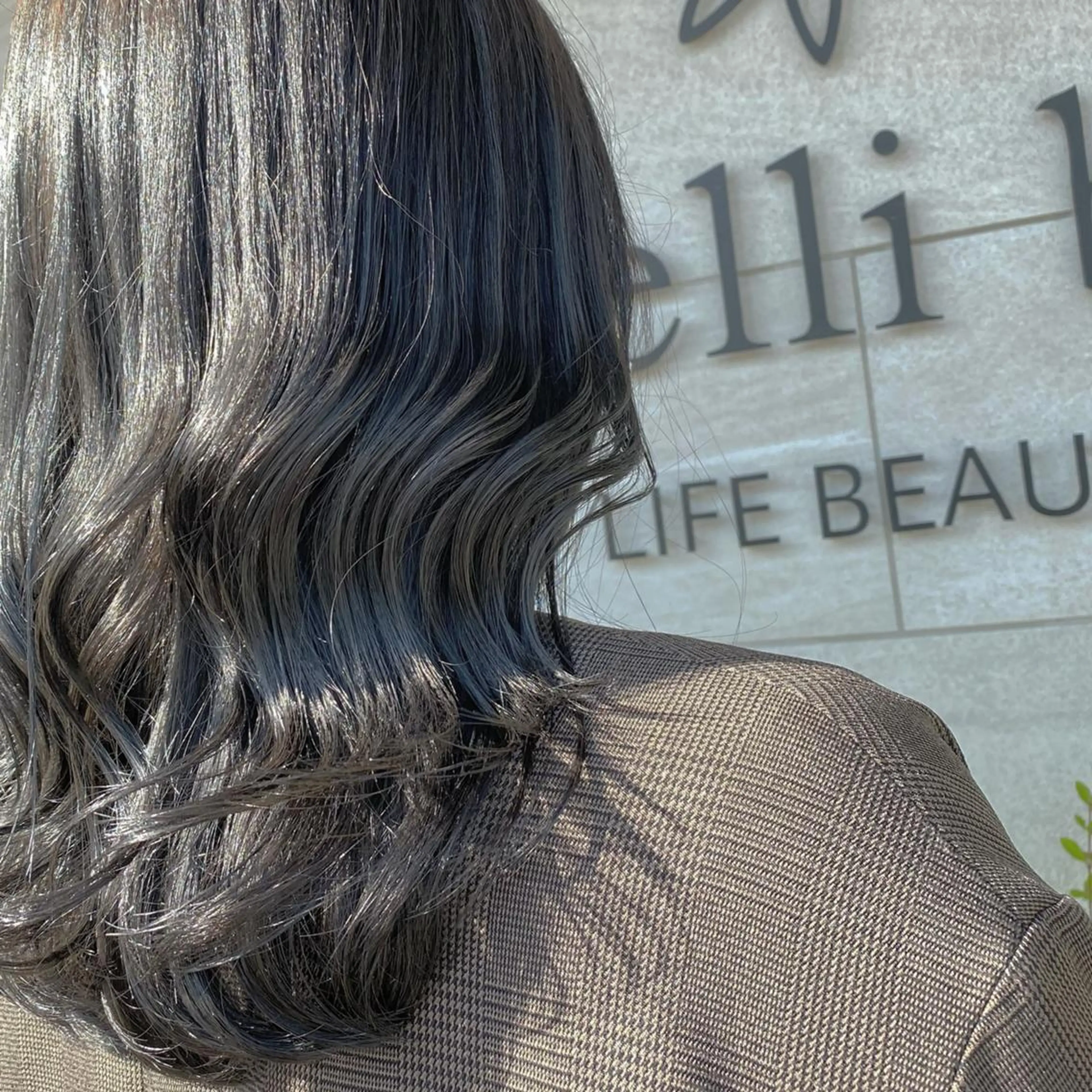 ミディアム カラー グレージュ カぺリベラ 寝屋川店の眉毛・アイブロウイメージ