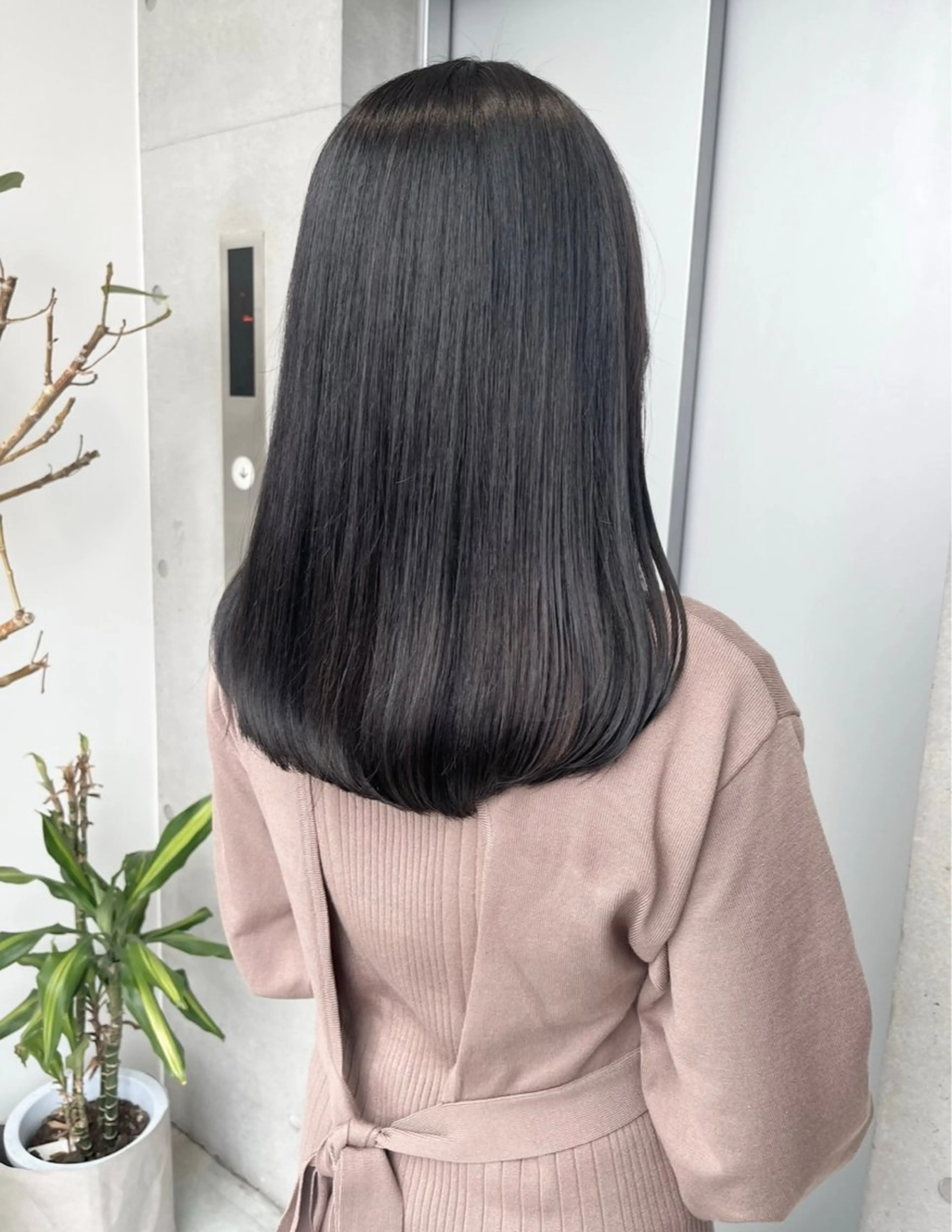セミロング カラー パーマ ヘアアレンジ カット ヘアカラー トリートメント ヘッドスパ ヘアセット 透明感/オリーブ/ グレージュ/YUKAのヘアスタイル