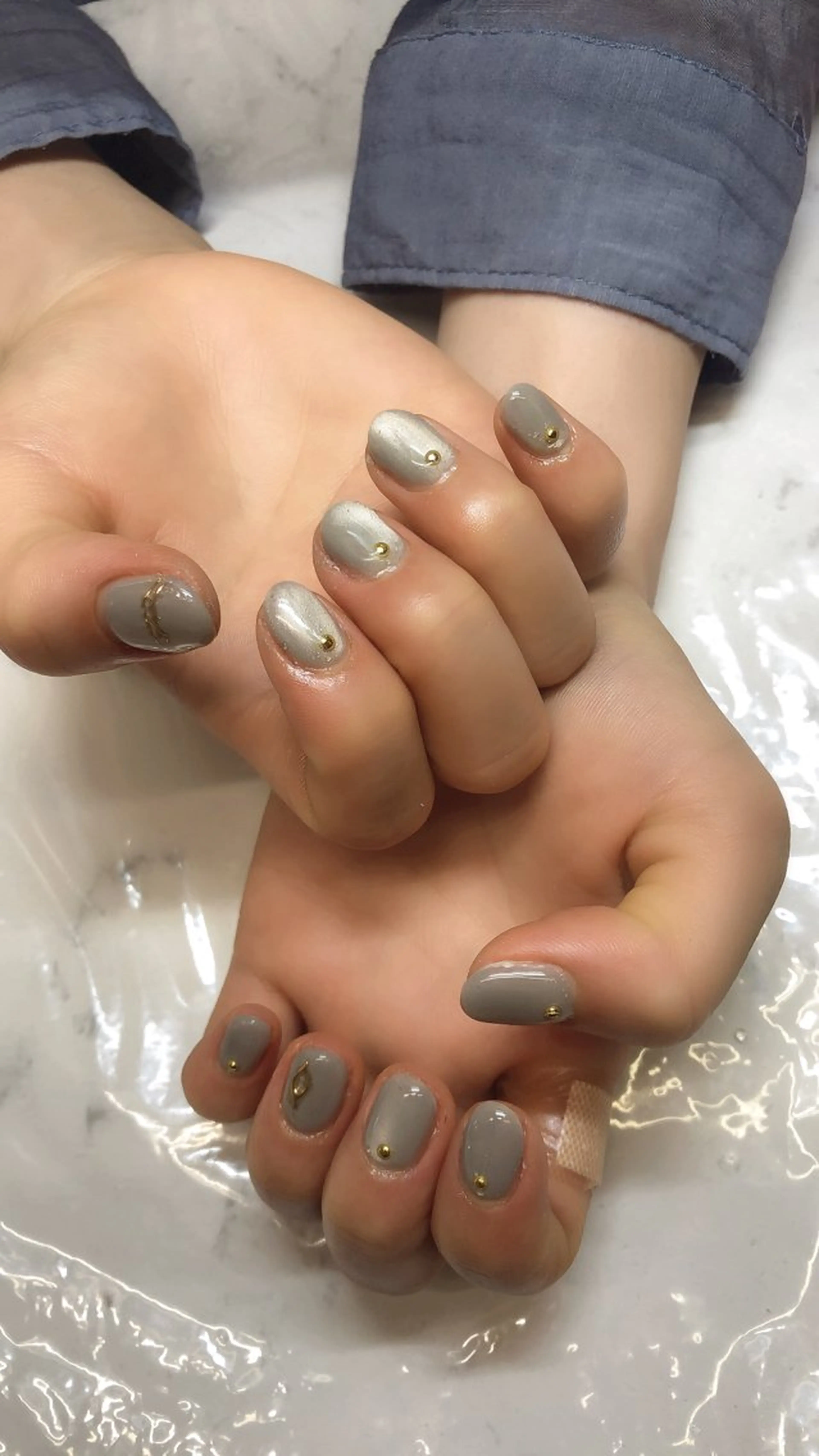 ネイル 氷ネイル・うるうるネイル マグネットネイル ✨アン ミユ✨のネイルデザイン