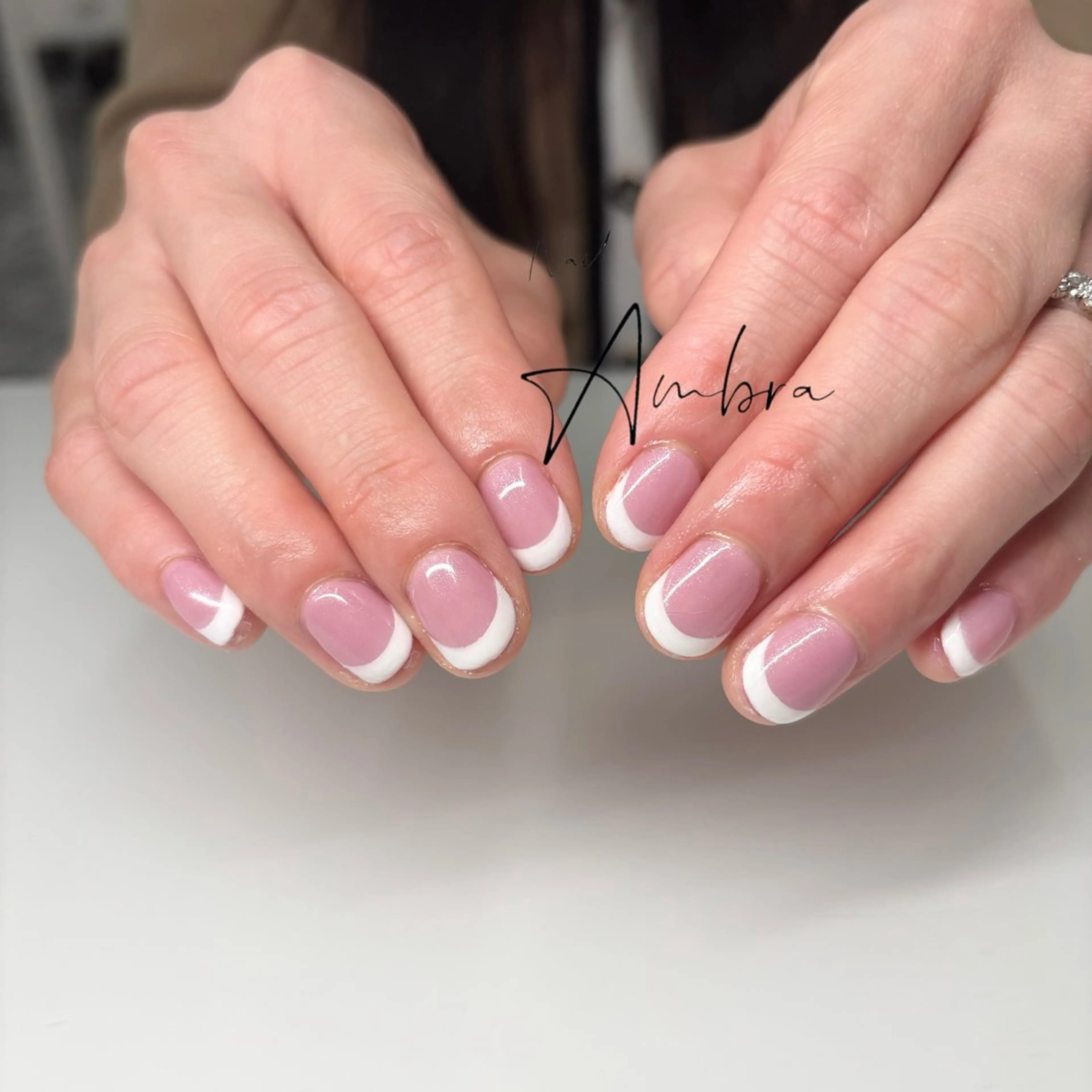 ネイル フレンチネイル Nail Ambra 小山のネイルデザイン