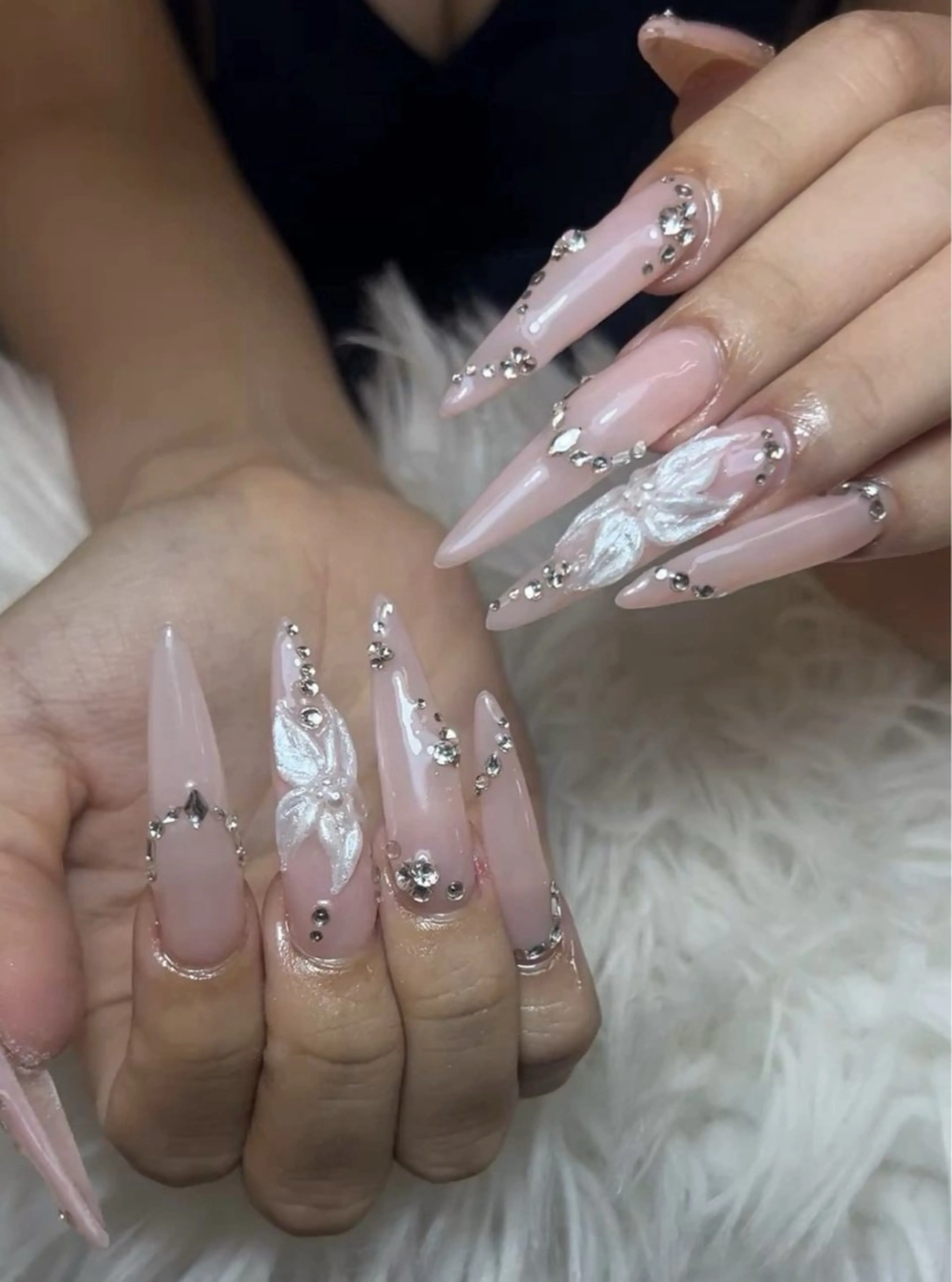 ネイル アートネイル オーロラネイル チークネイル 長さ出し フットネイル Noiranail_ studio川越西口のネイルデザイン