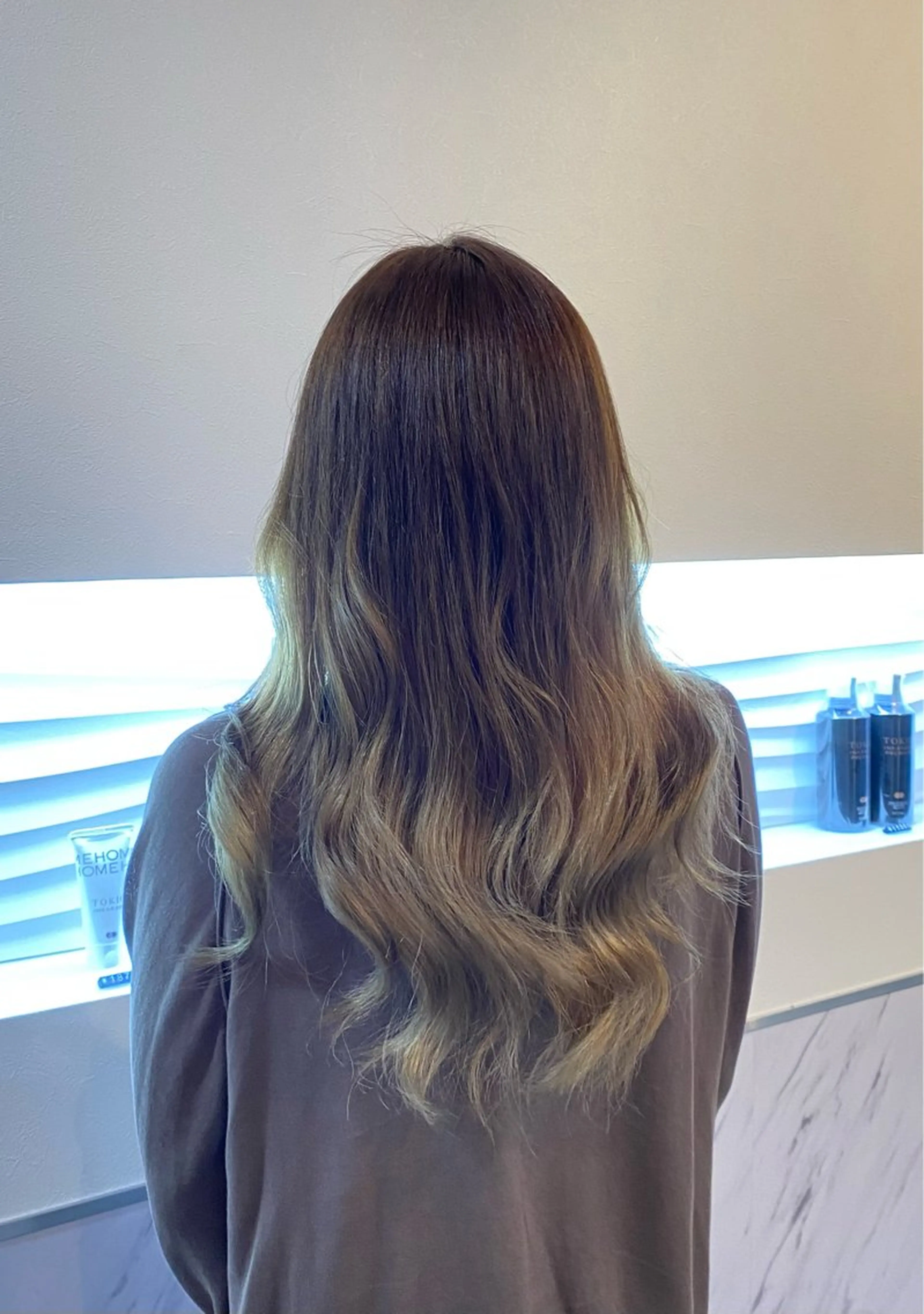 ロング カラー ブリーチカラーと、髪 質改善。HARUKAのヘアスタイル