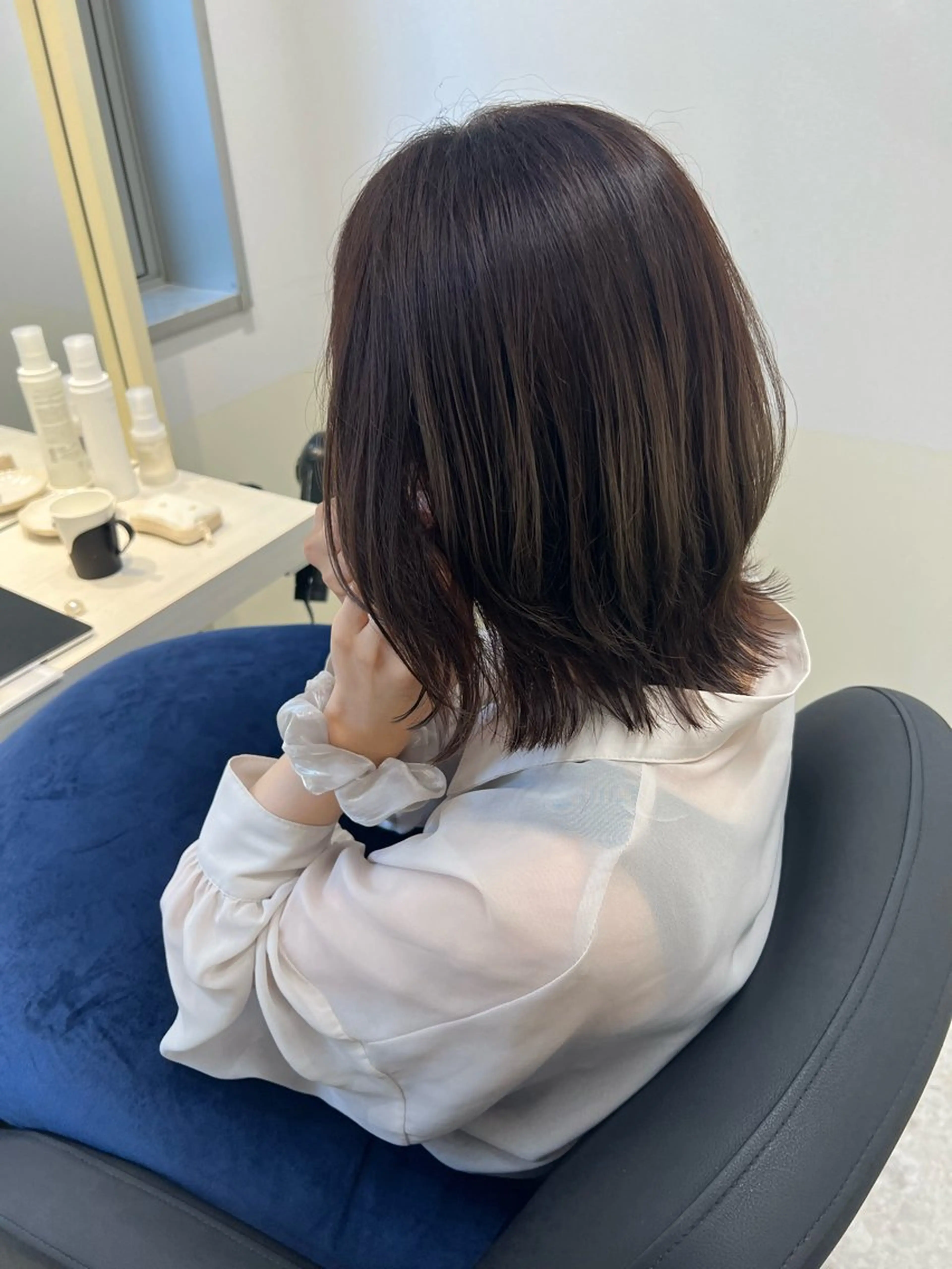 ミディアム カラー ミディアムレイヤー グレージュ オリーブグレージュ オリーブグレー レイヤーカット 半個室サロン/透明感 /艶髪♡岸上 温♡のヘアスタイル