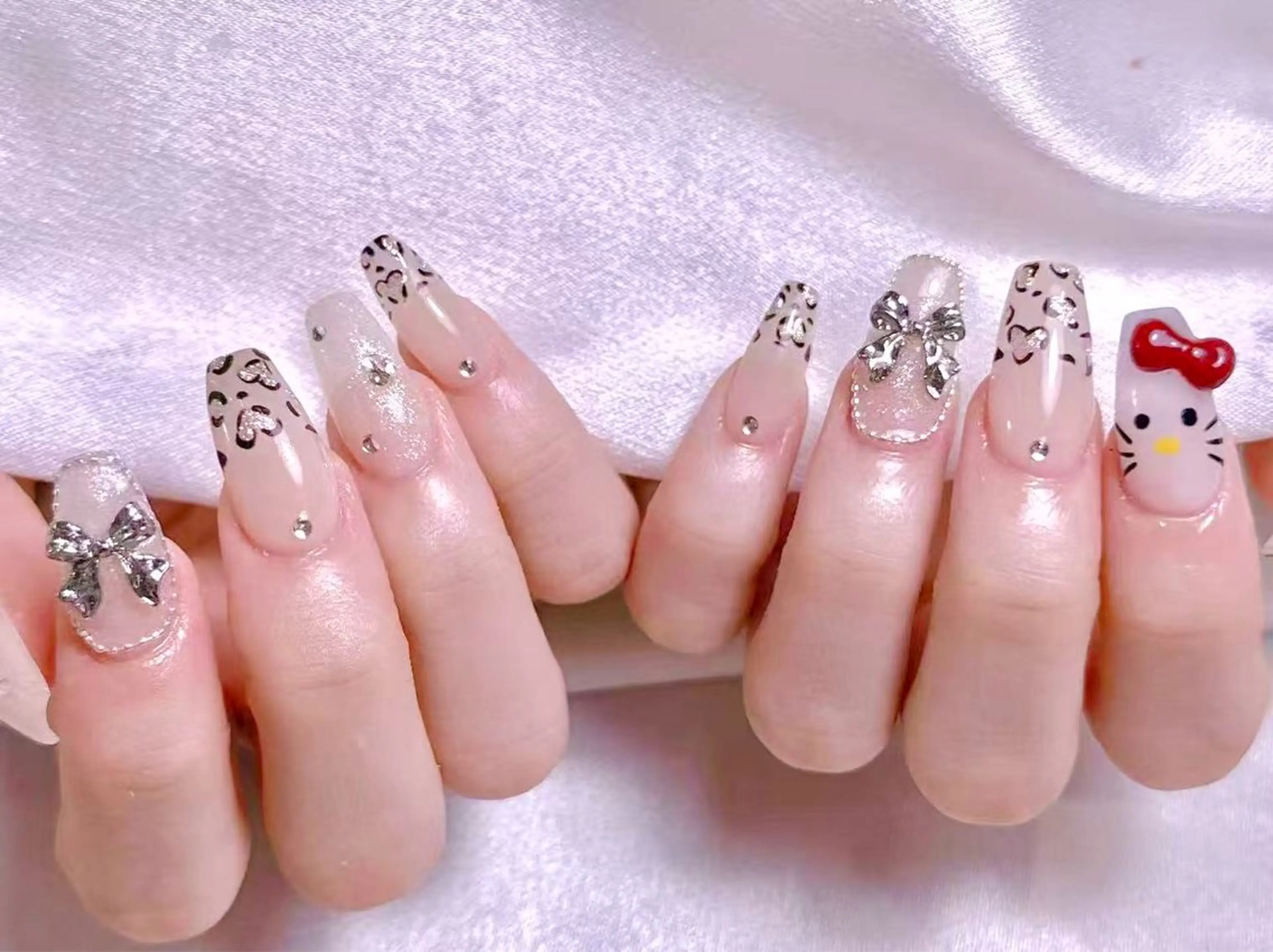 ネイル ハンドネイル ハンドケア リン リンのネイルデザイン