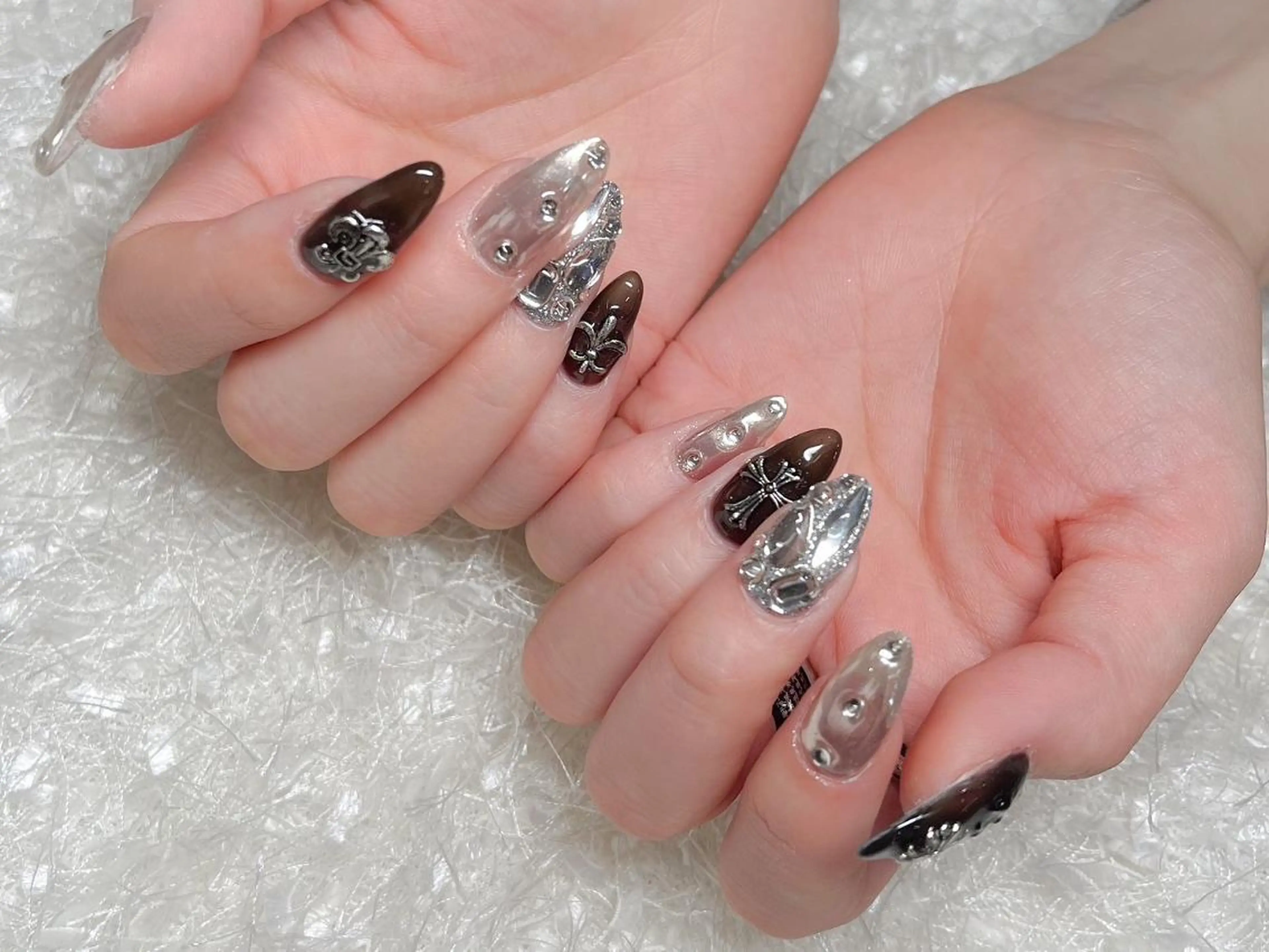 ネイル 長さ出し フレンチネイル ジェルネイル グラデーション 韓国ネイル ハンドネイル Nail&eye Belire 新宿のネイルデザイン