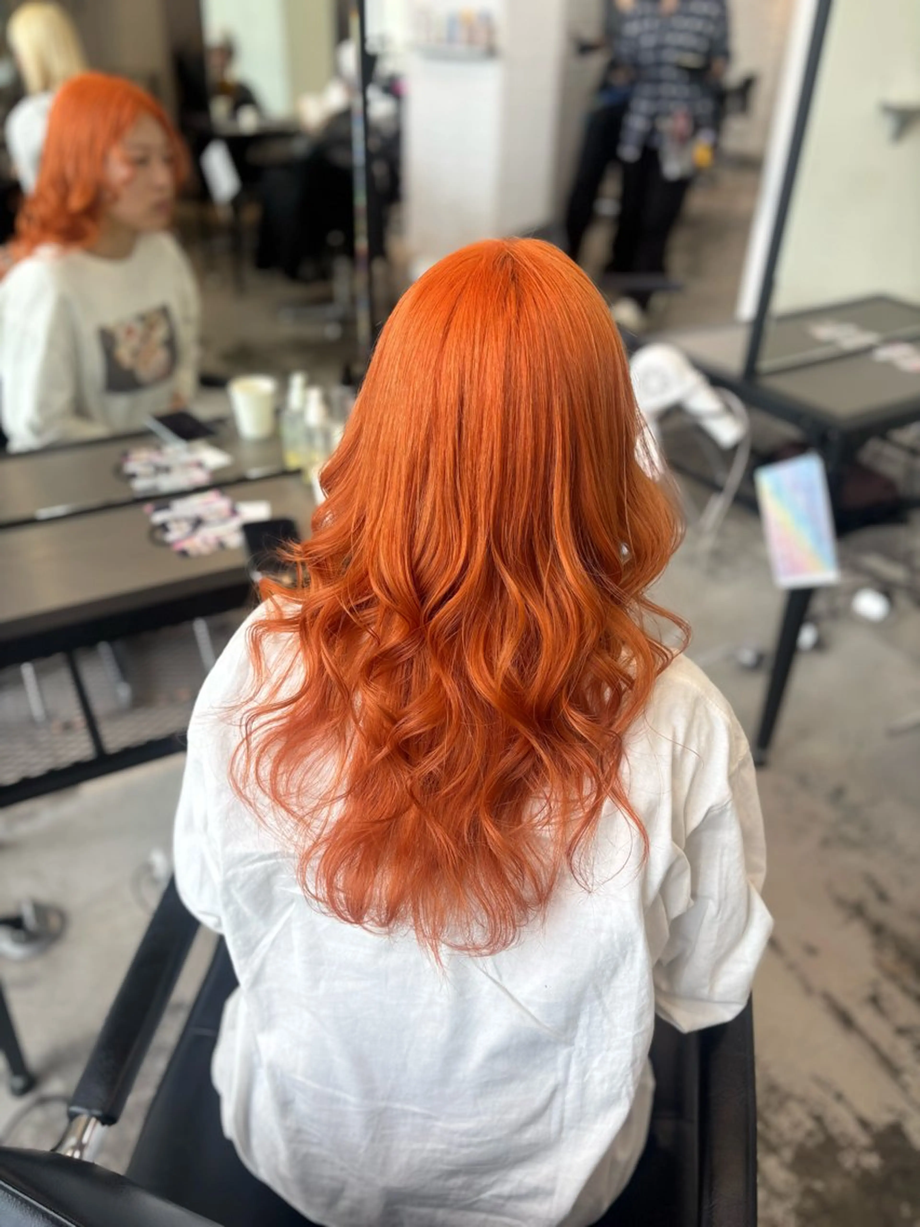 ロング カラー ヘアカラー レイヤー sala 推しカラー職人🎀のヘアスタイル