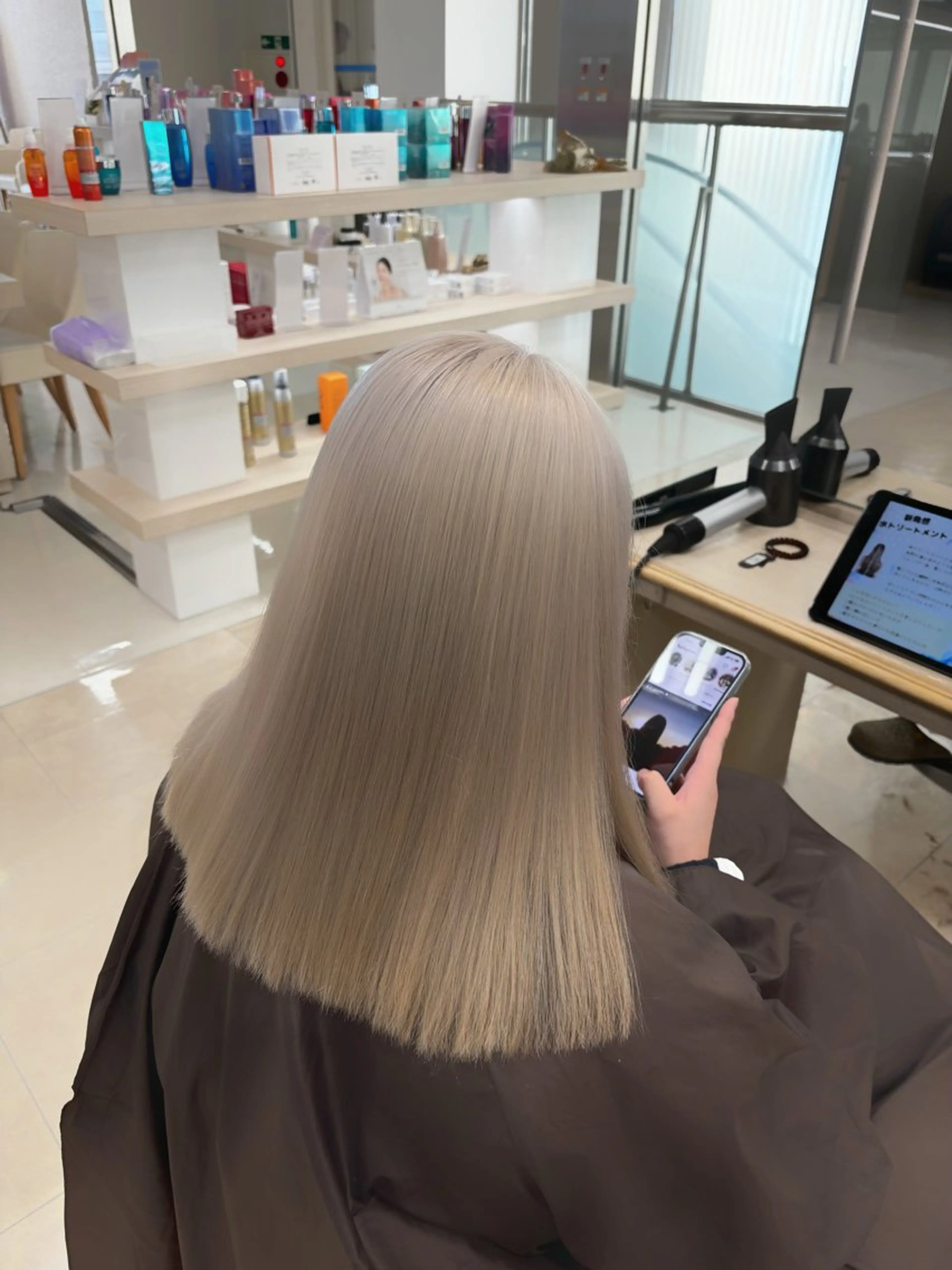 セミロング カット ヘアカラー 推し活/韓国/ブリー チカラーminamiのヘアスタイル