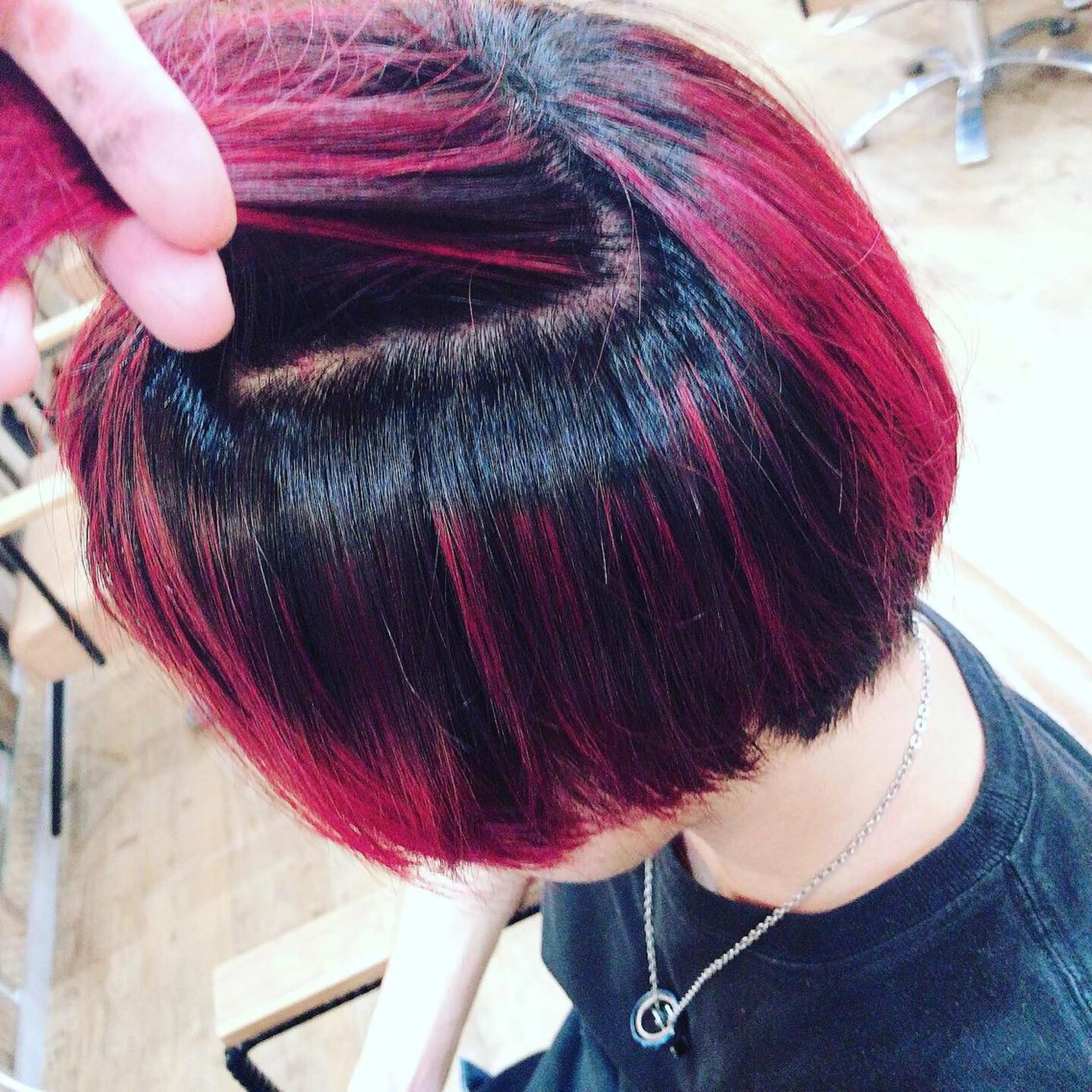 ショート カラー ハイライトカラー レッドカラー ルビー ハイライト ヘアカラー トリートメント 特殊カラー特化 ✂️SHIAN フジのヘアスタイル