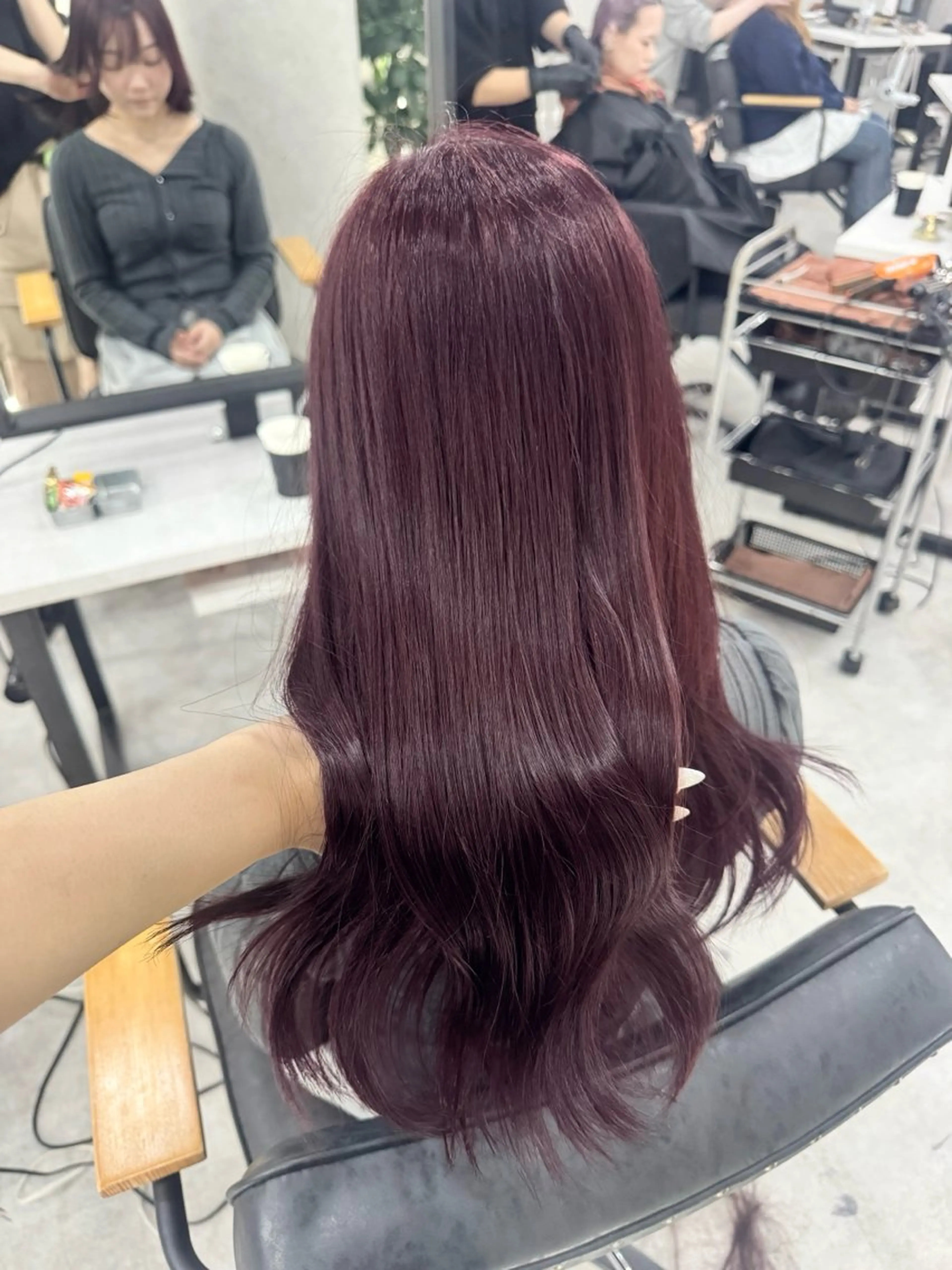 ロング カラー ベージュカラー ブリーチ ブラウンカラー ショコラブラウン ショコラグレージュ カット ヘアカラー トリートメント 赤み無し柔らかカラー 【梅田】madokaのヘアスタイル