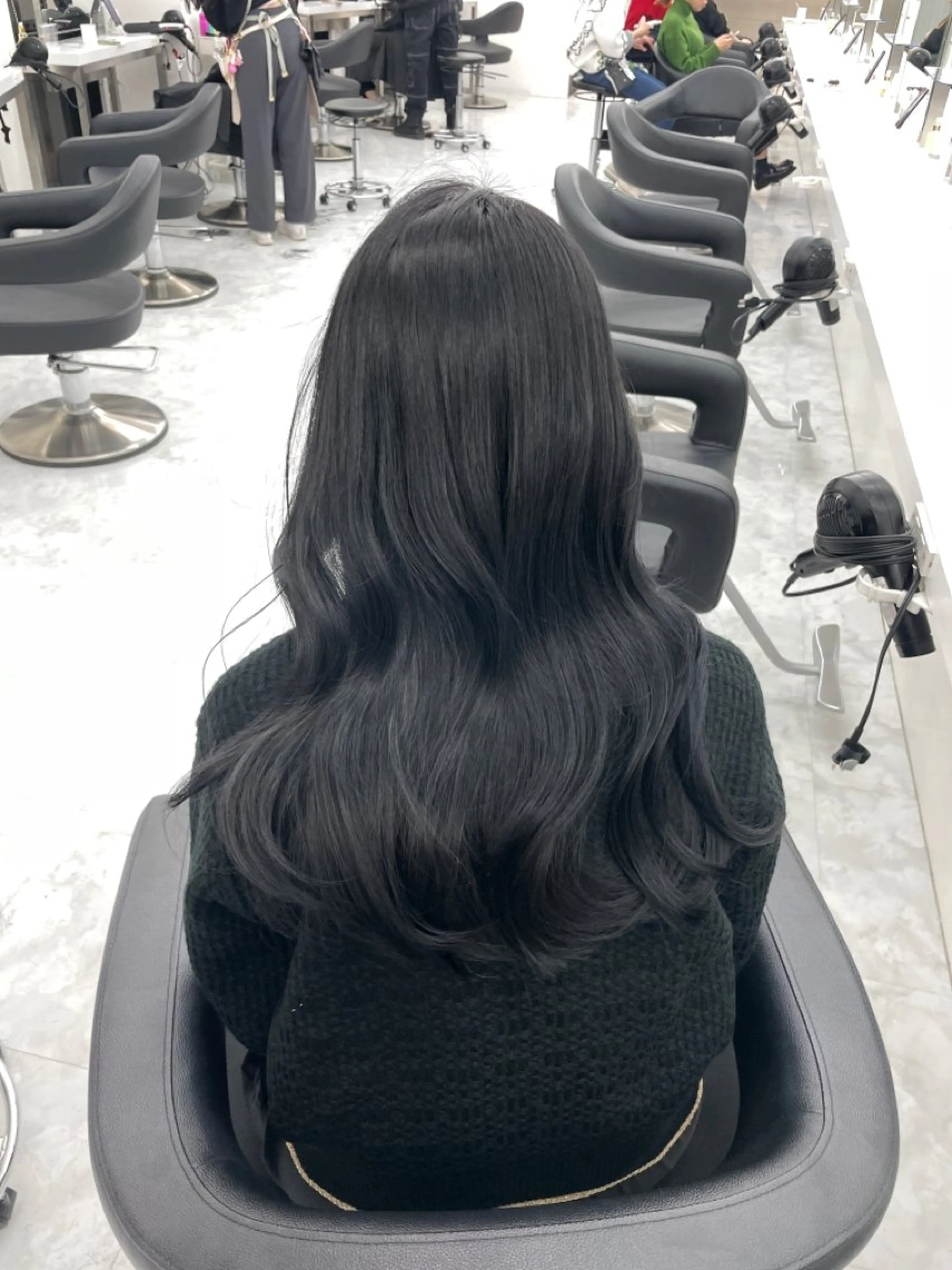 セミロング ヘアカラー MOE 福岡韓国ヘア✧︎のヘアスタイル